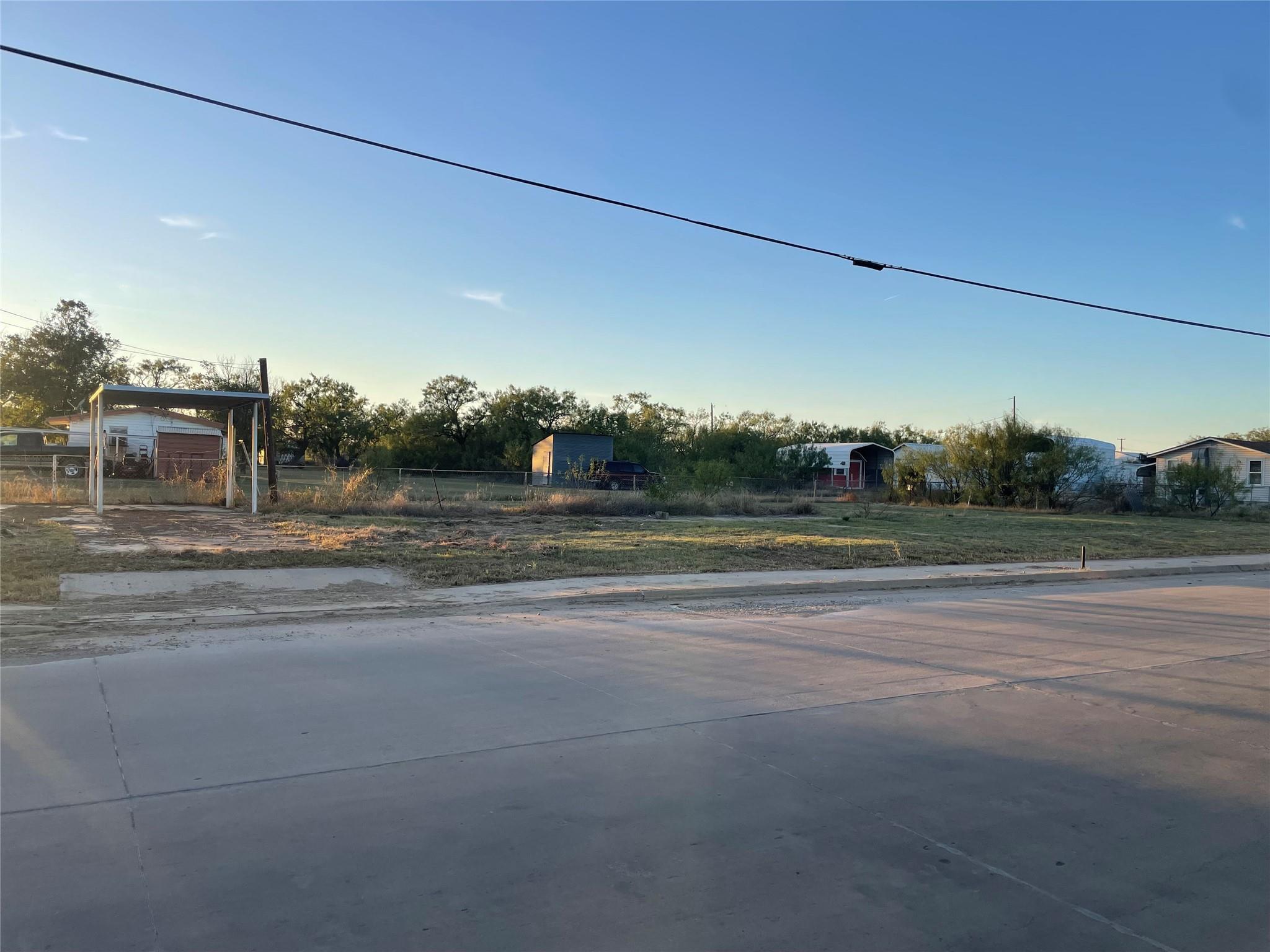 main property photo 4