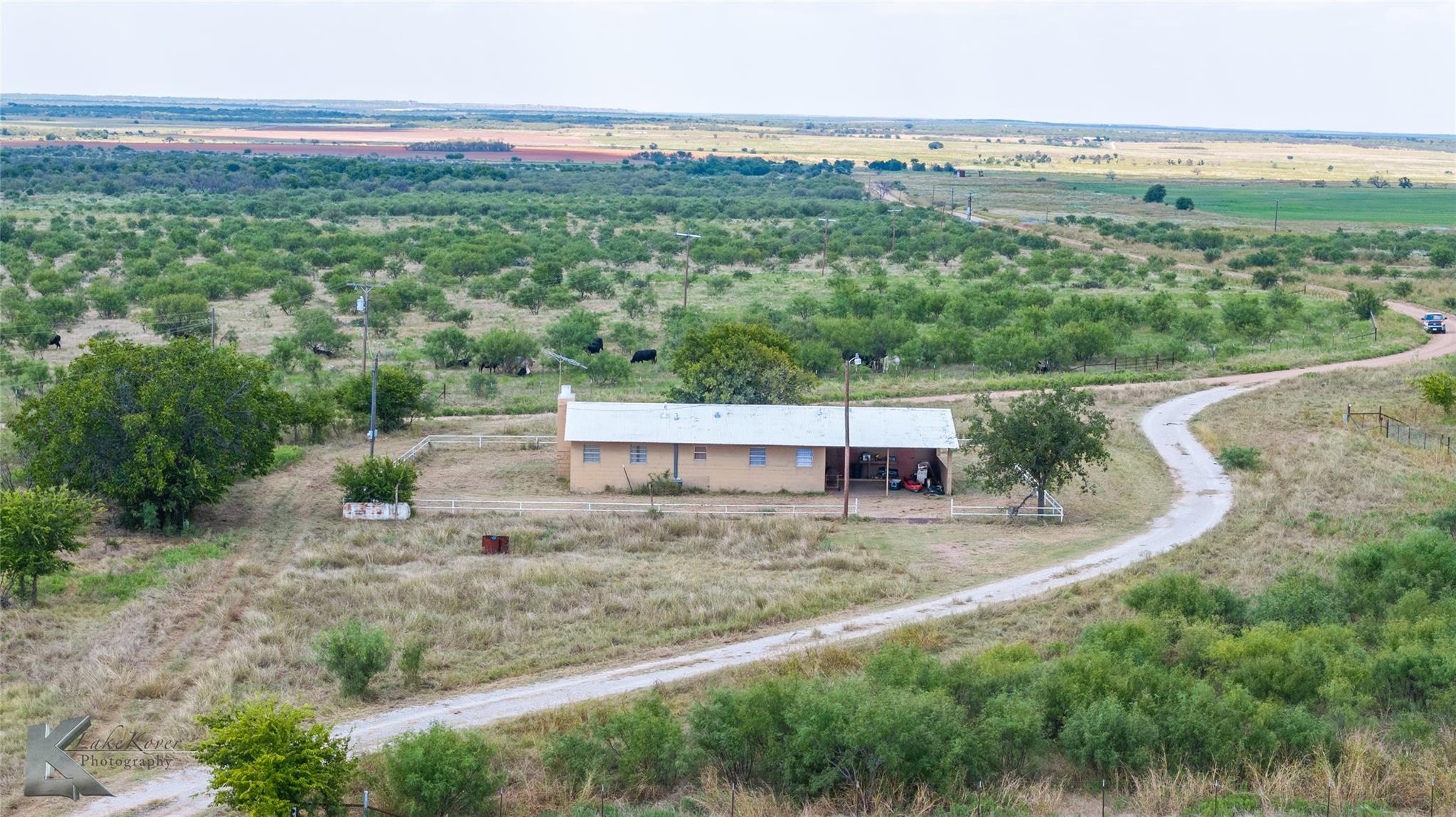 main property photo 30