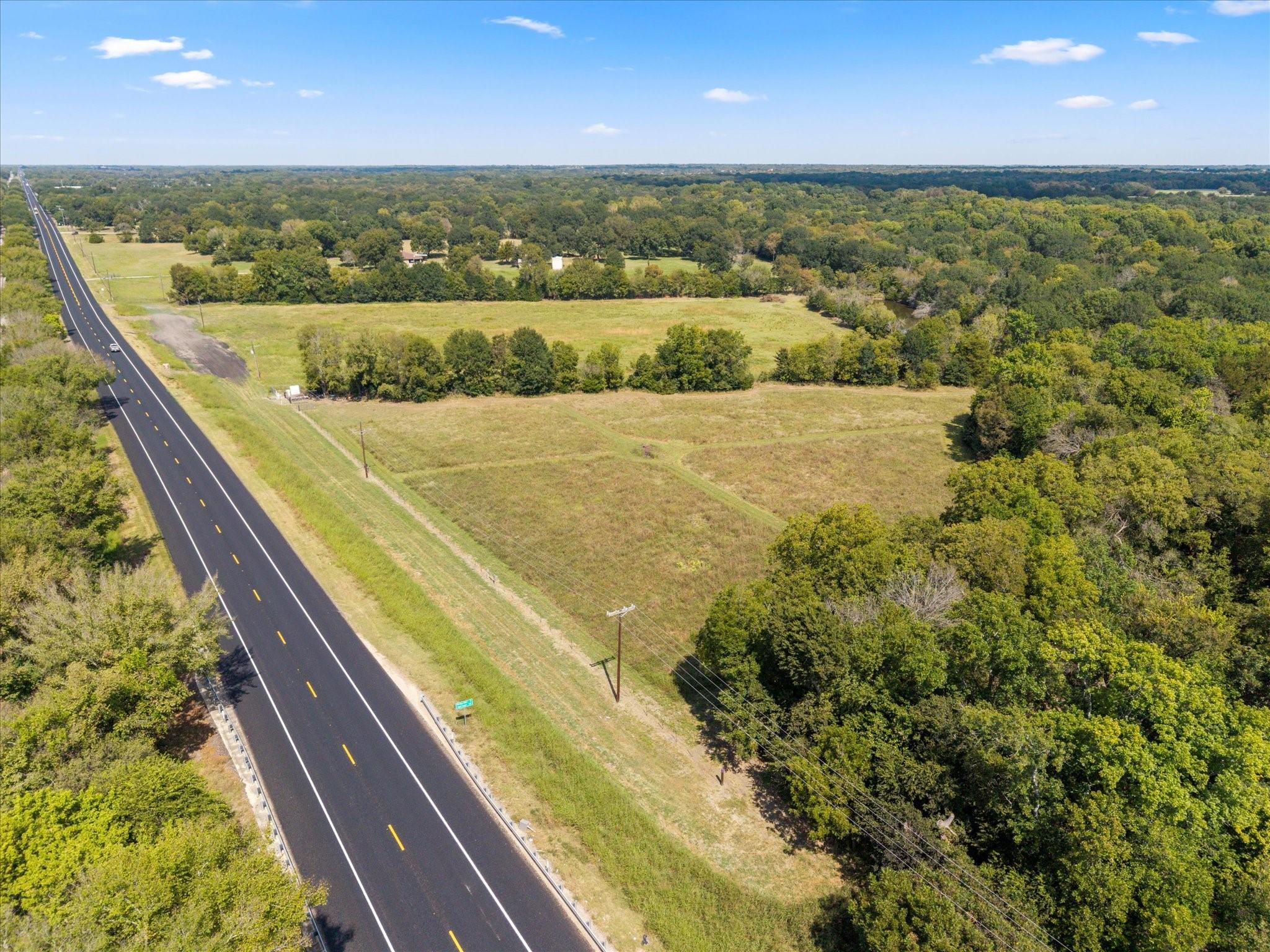 main property photo 17