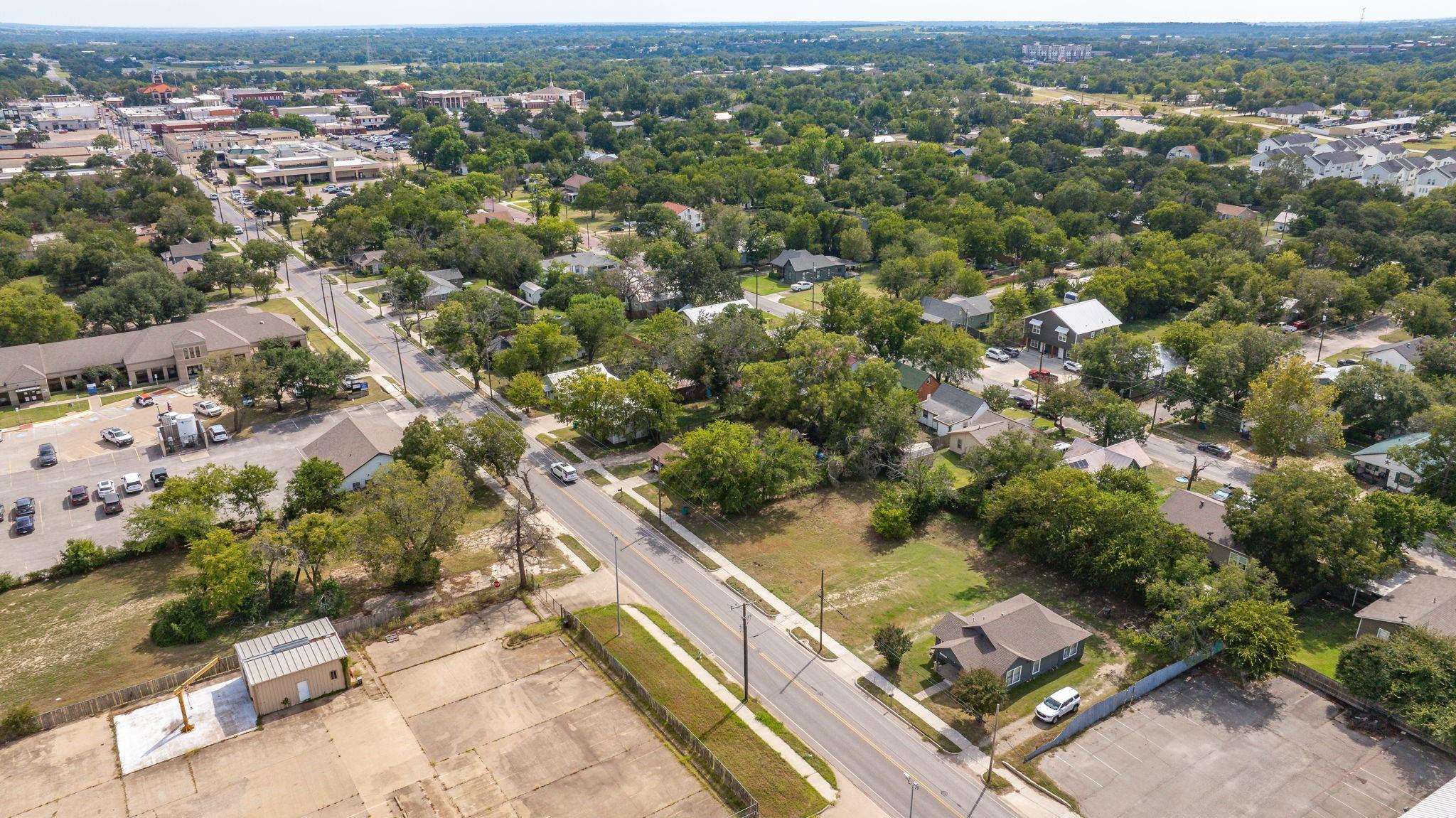main property photo 11