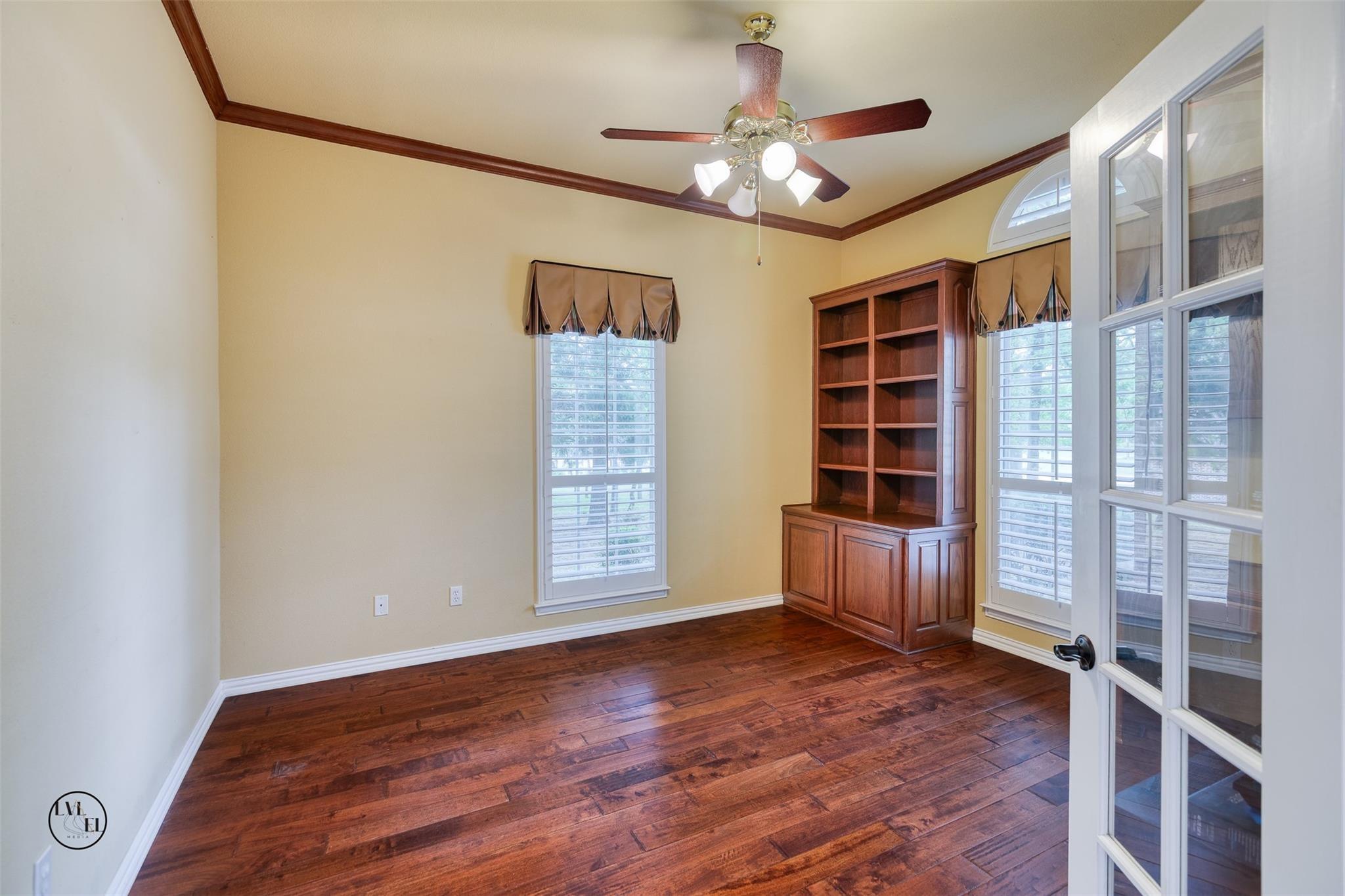 main property photo 7