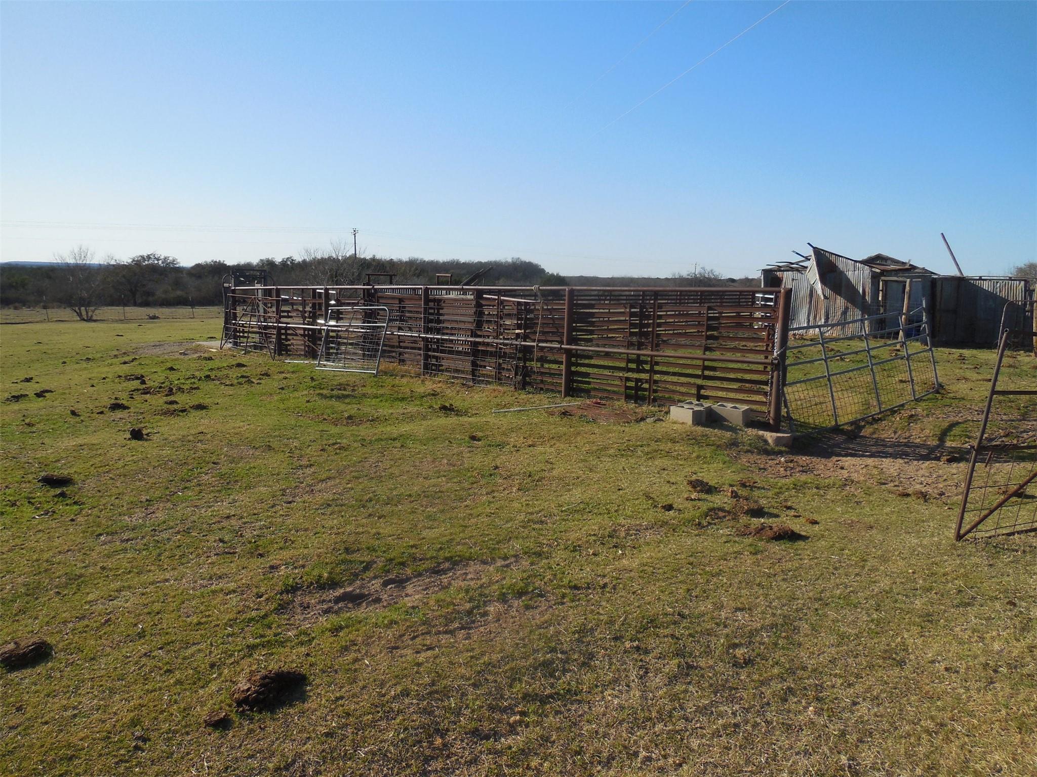 main property photo 11