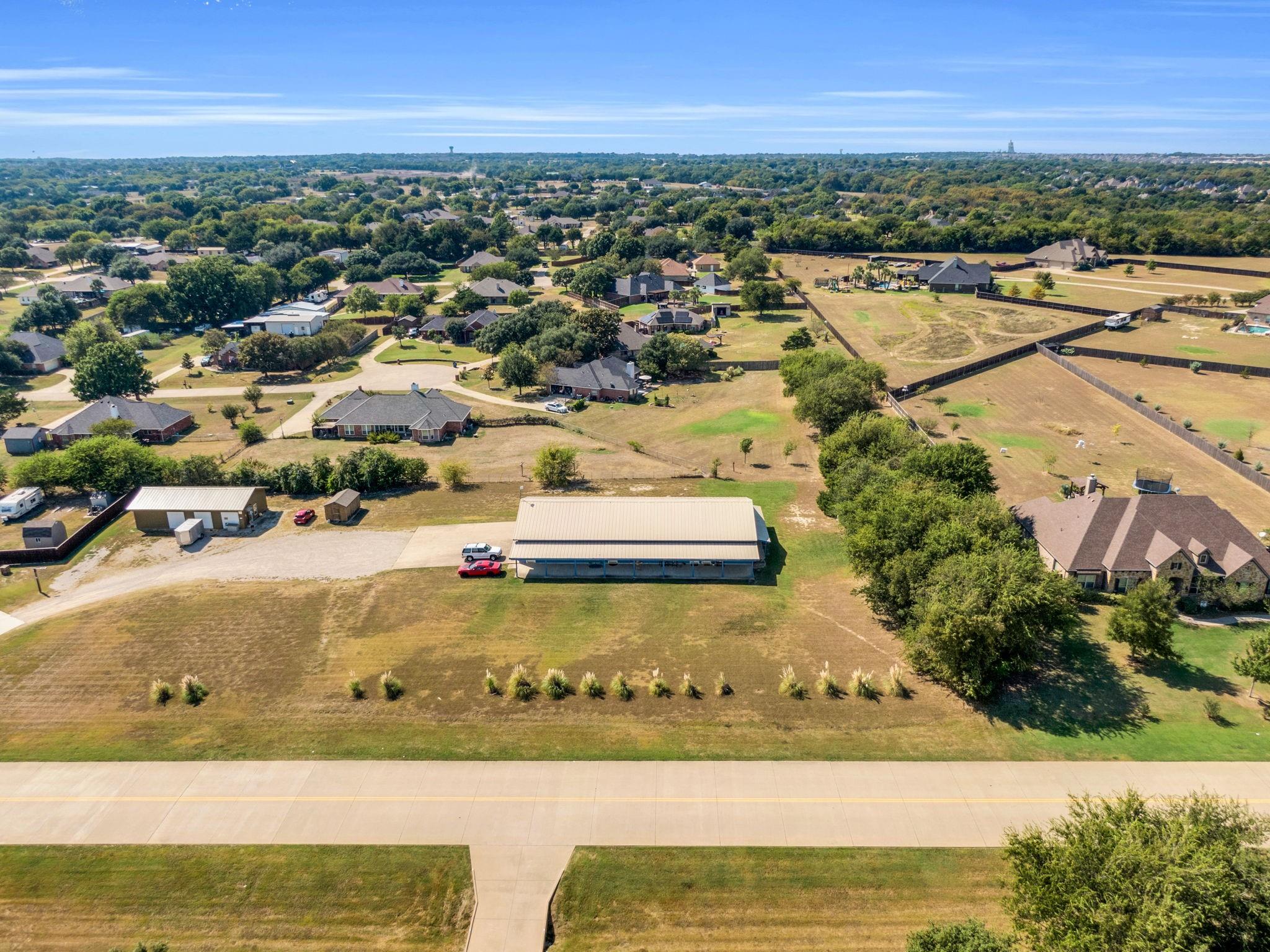 main property photo 16