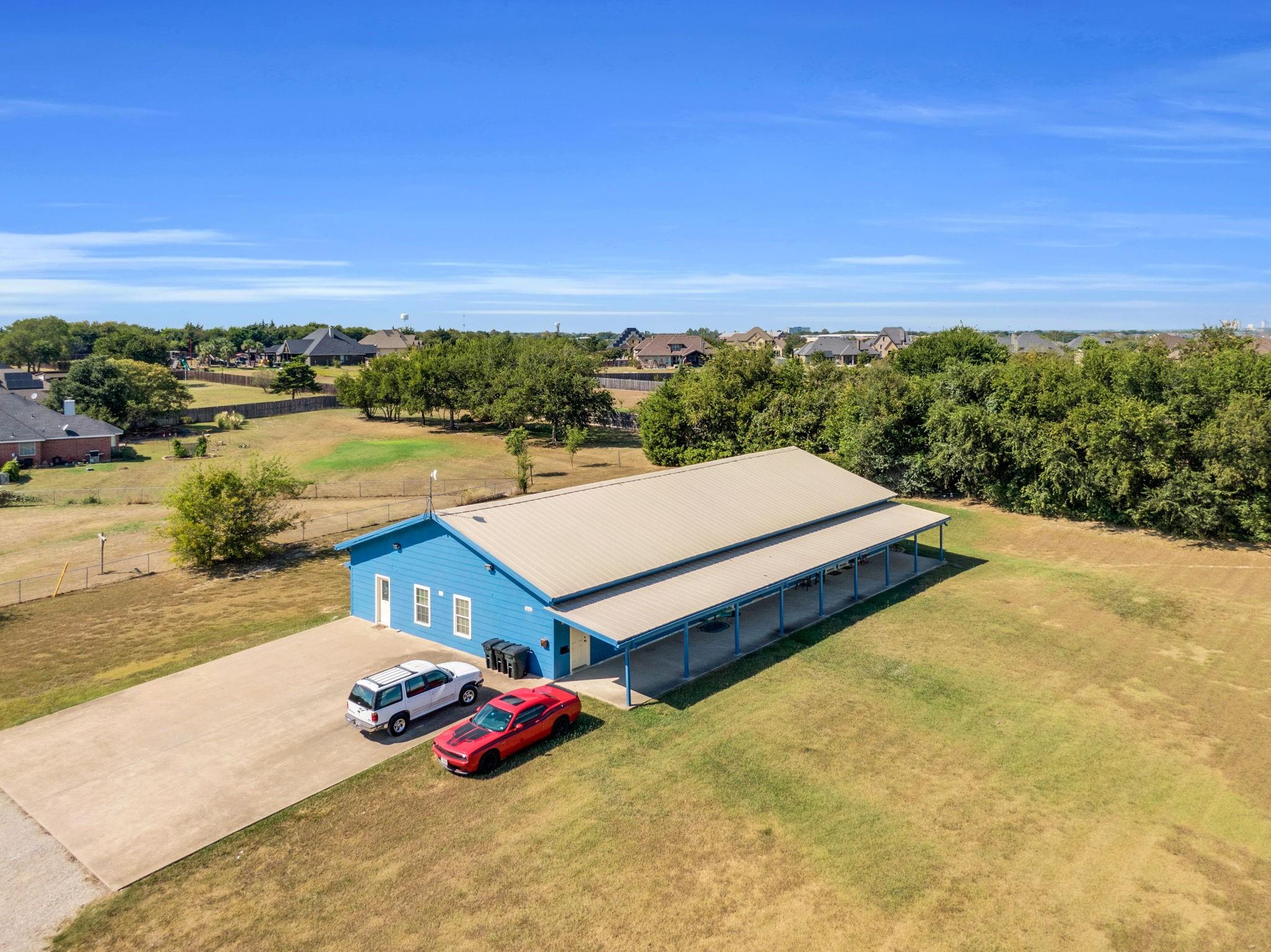 main property photo 17