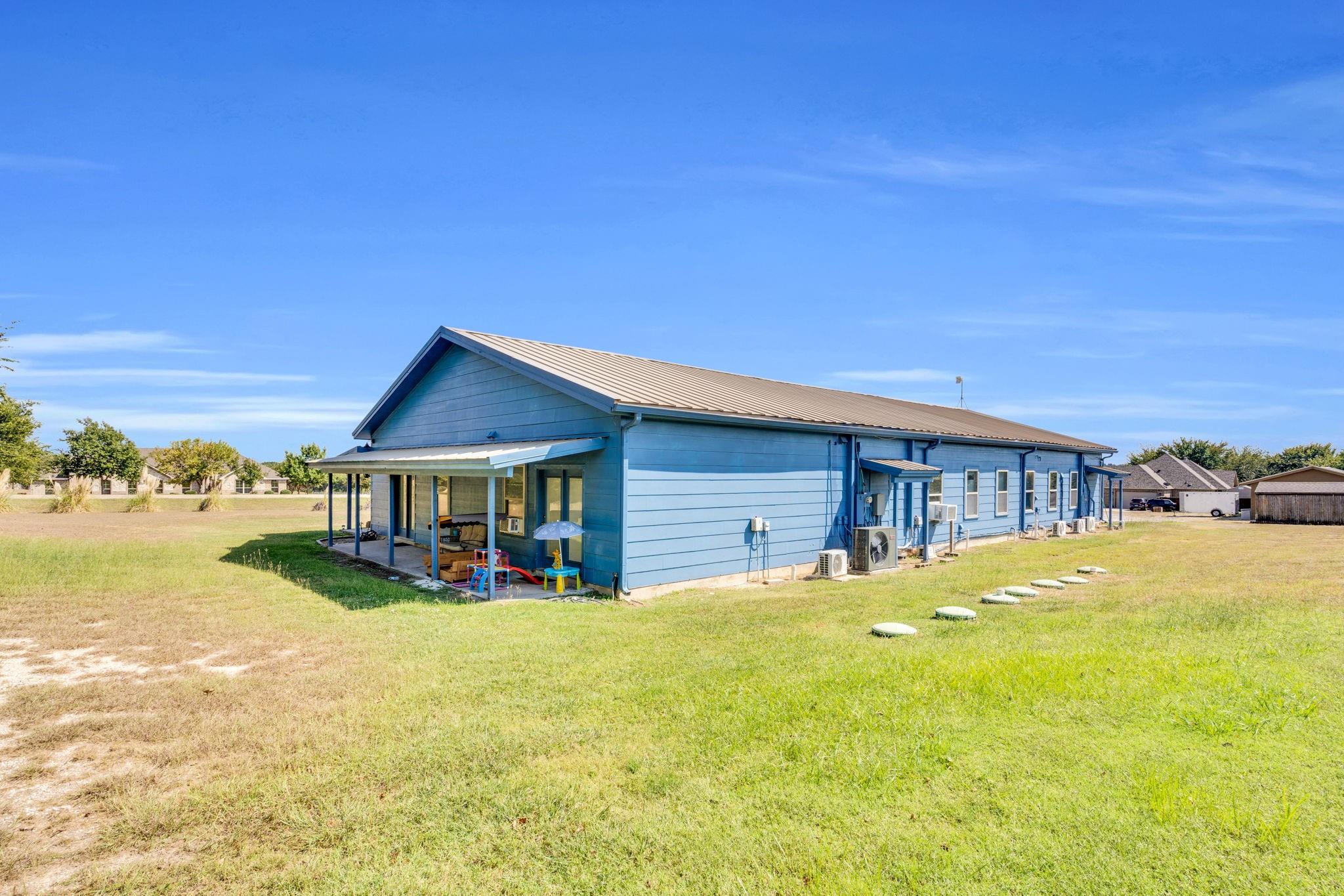 main property photo 20