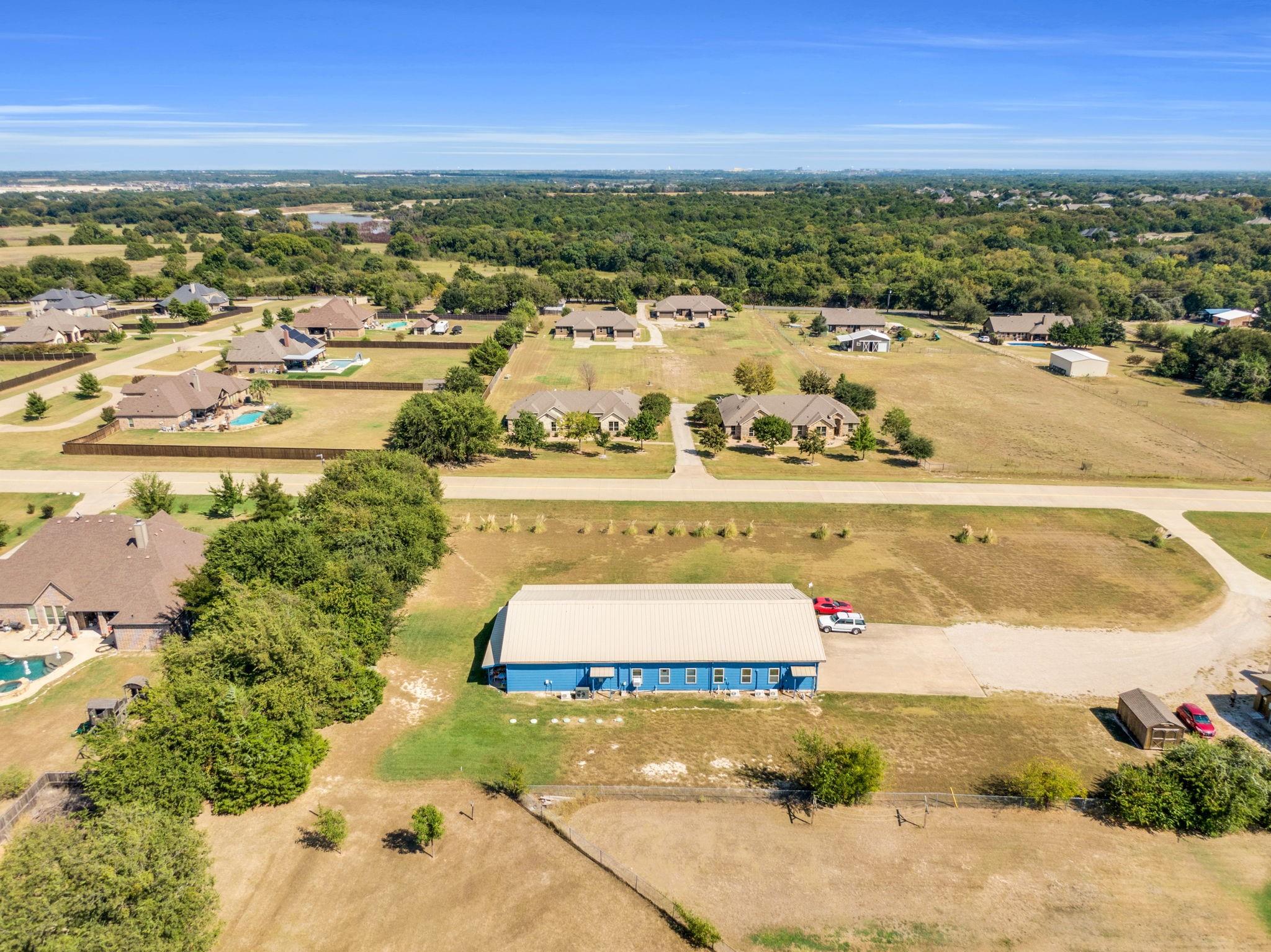 main property photo 23