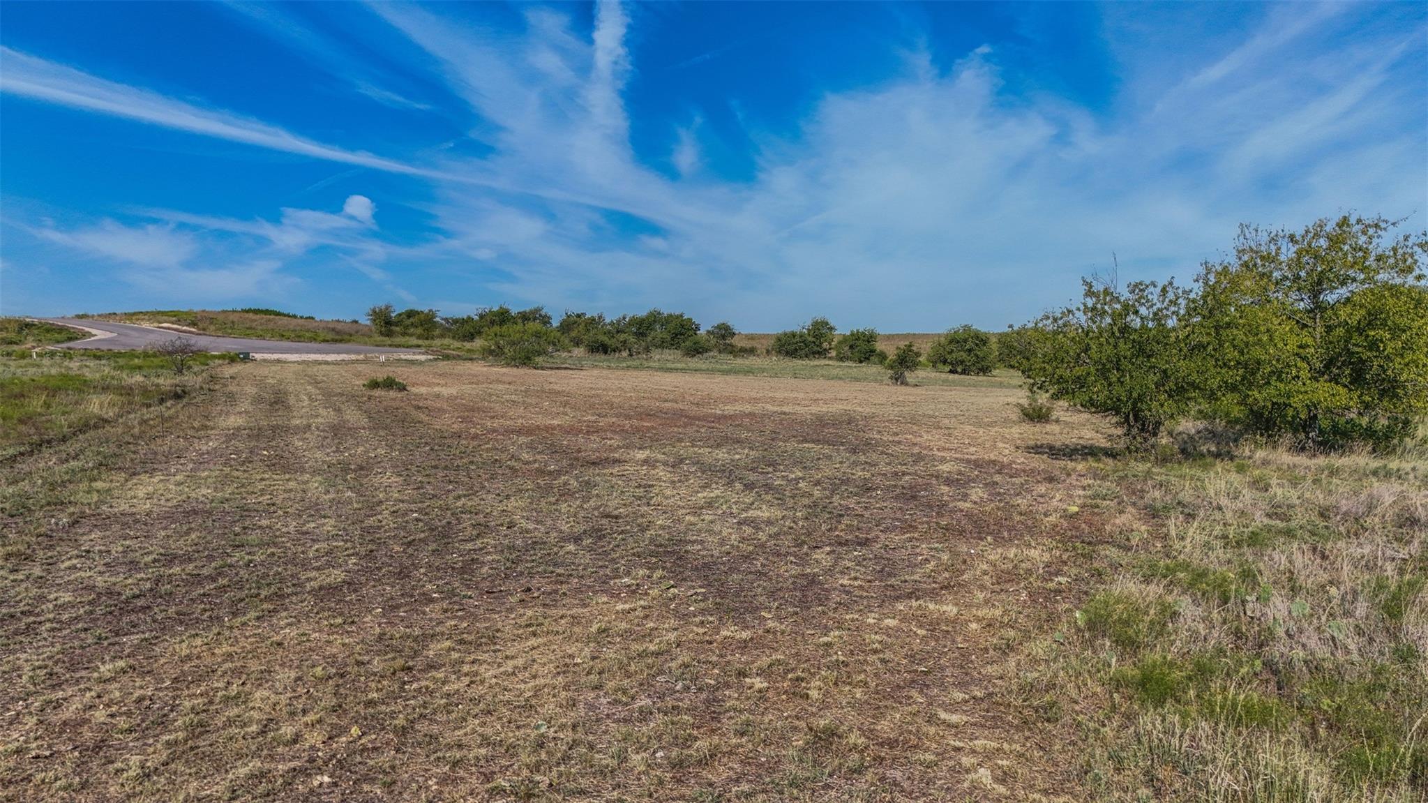 main property photo 16