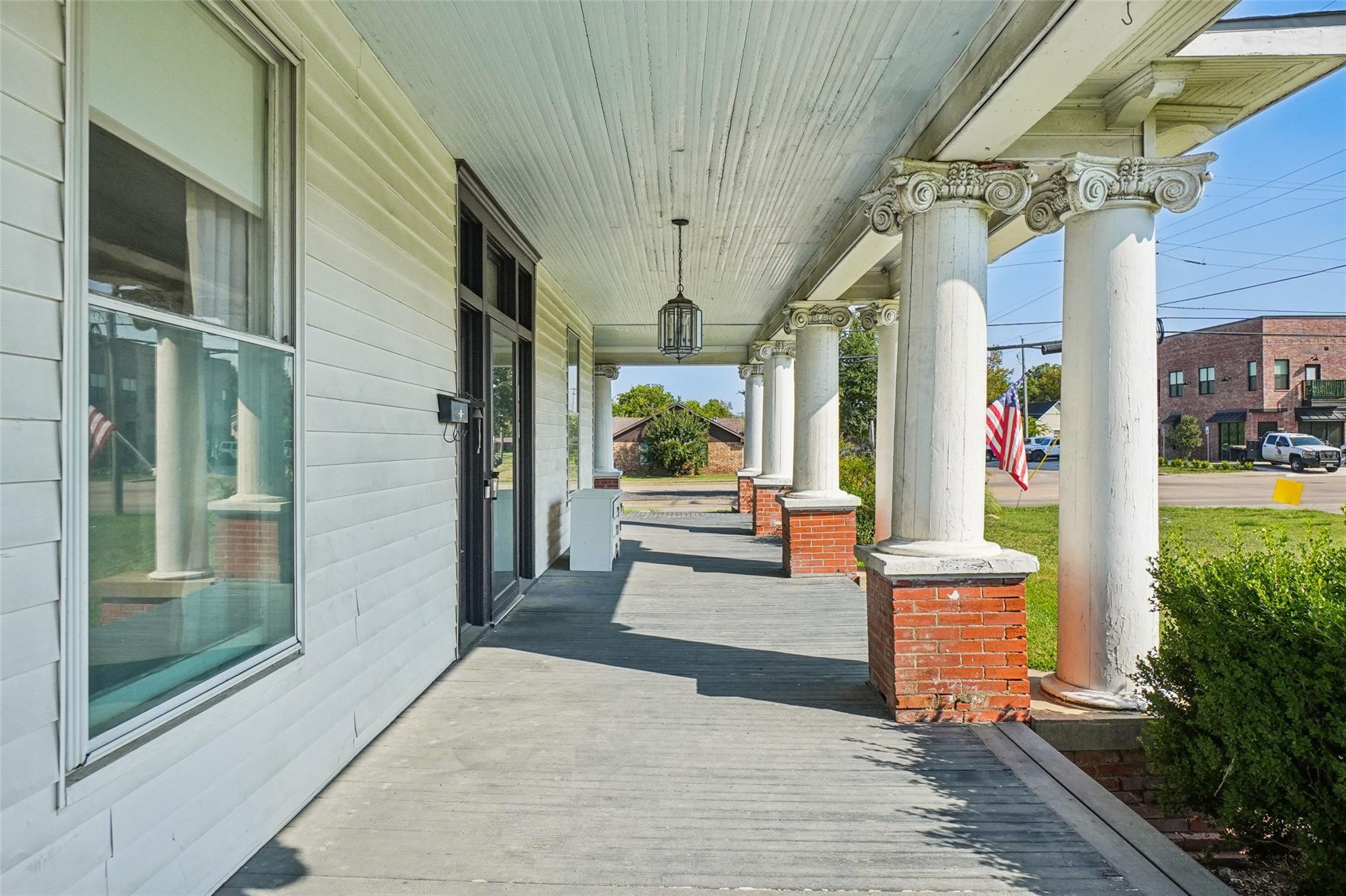 main property photo 4