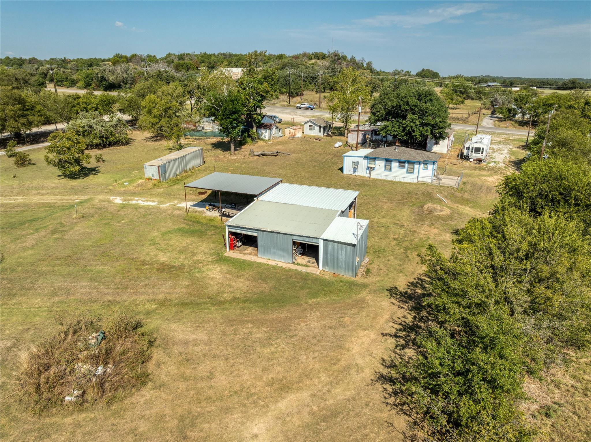 main property photo 35