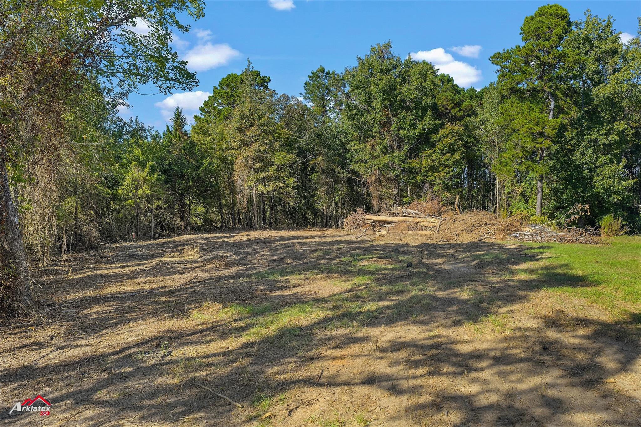 main property photo 10