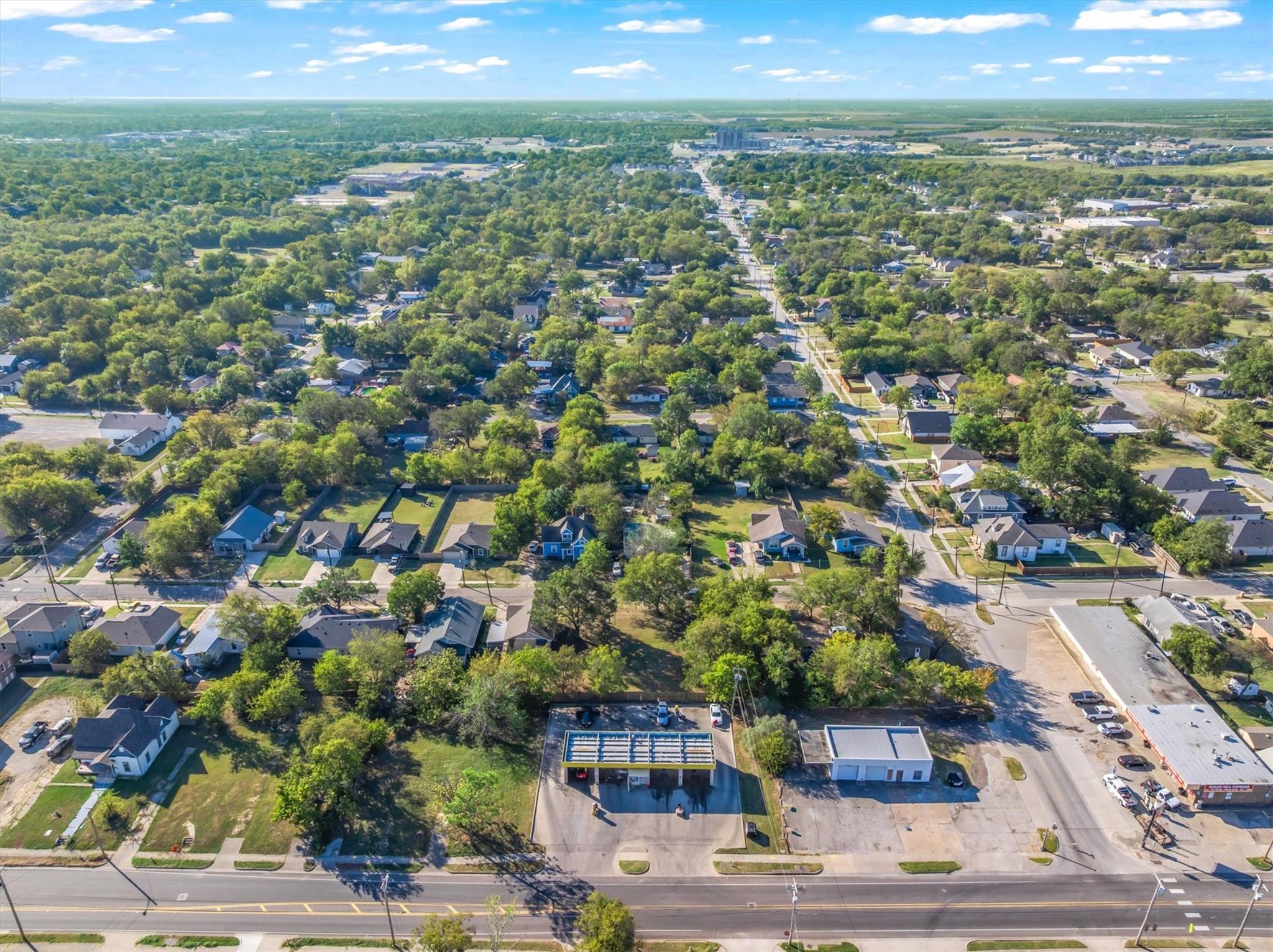 main property photo 18