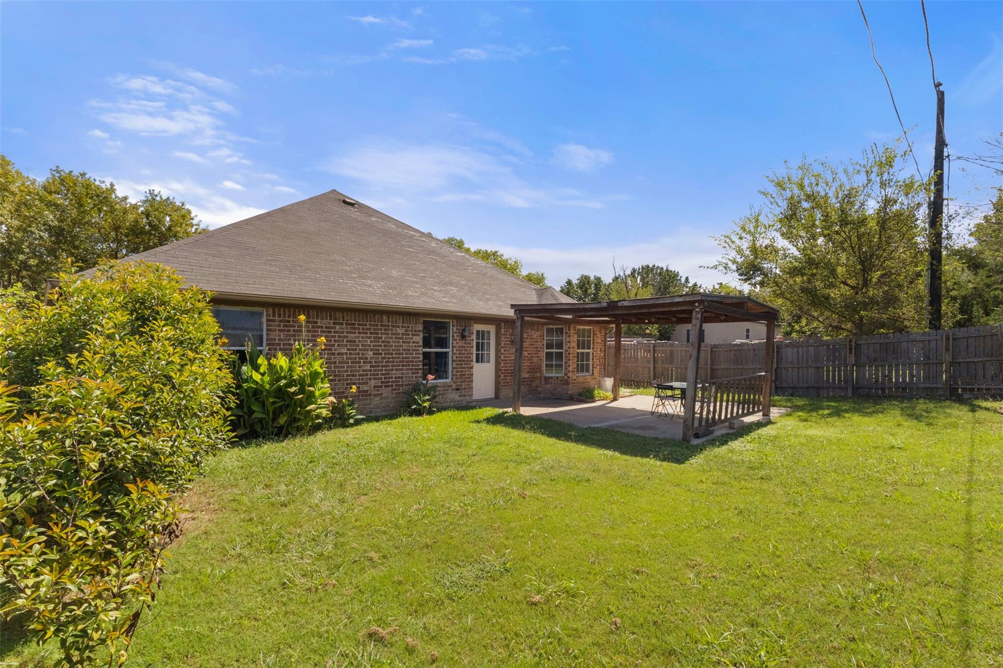 main property photo 26
