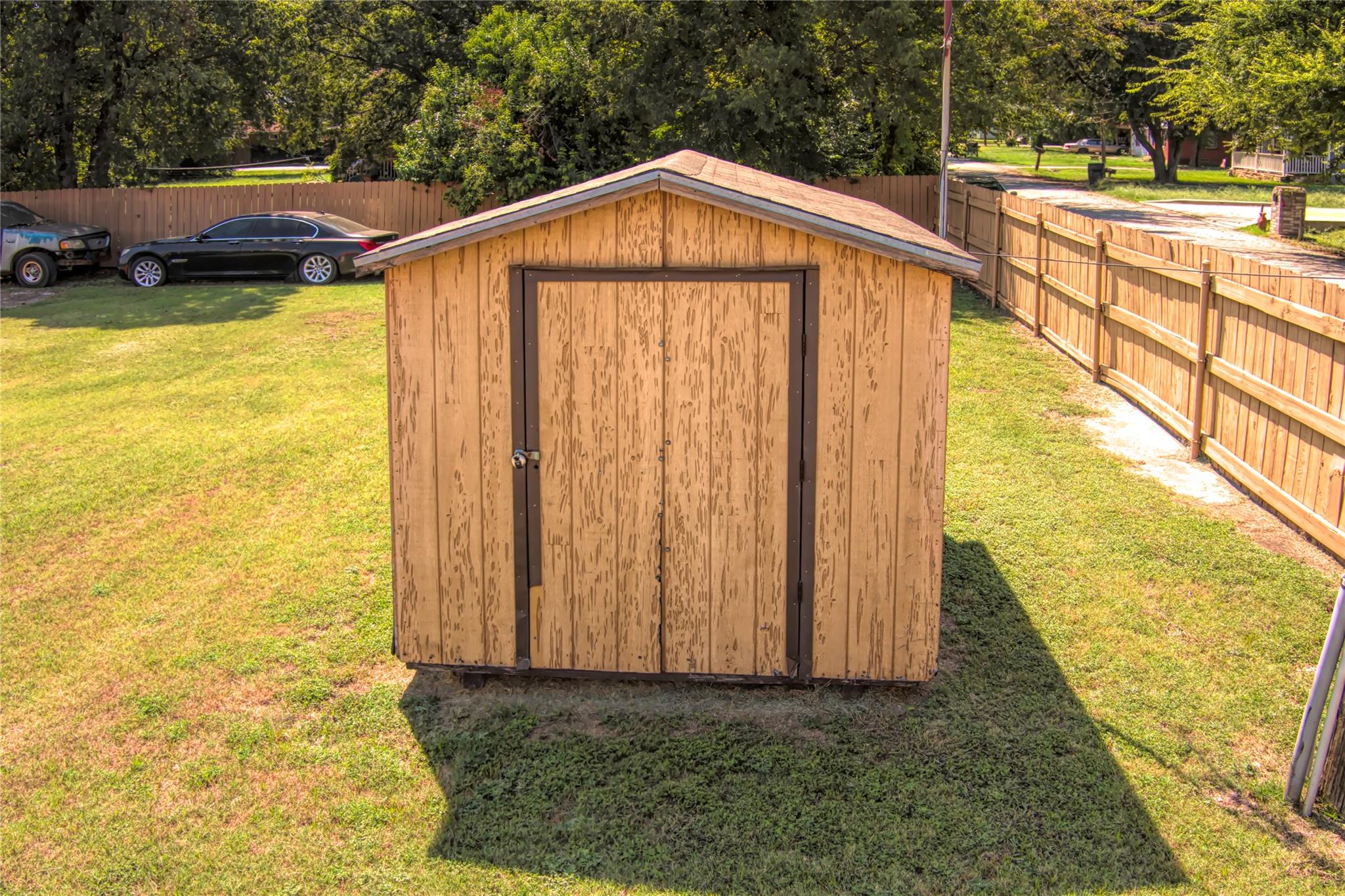 main property photo 33