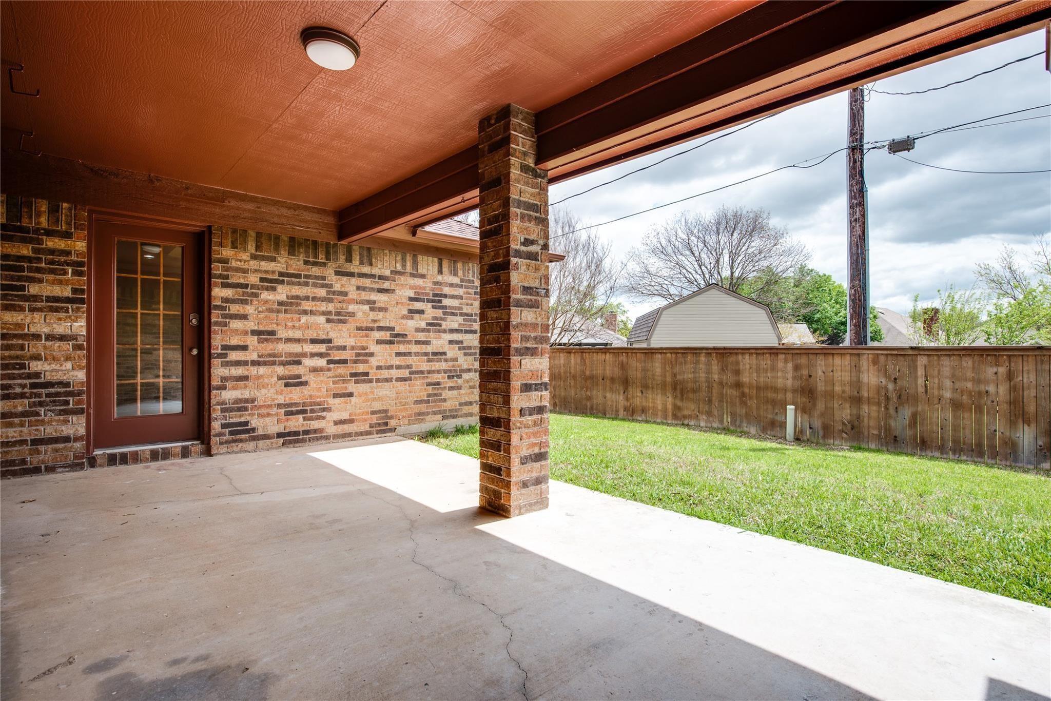 main property photo 22