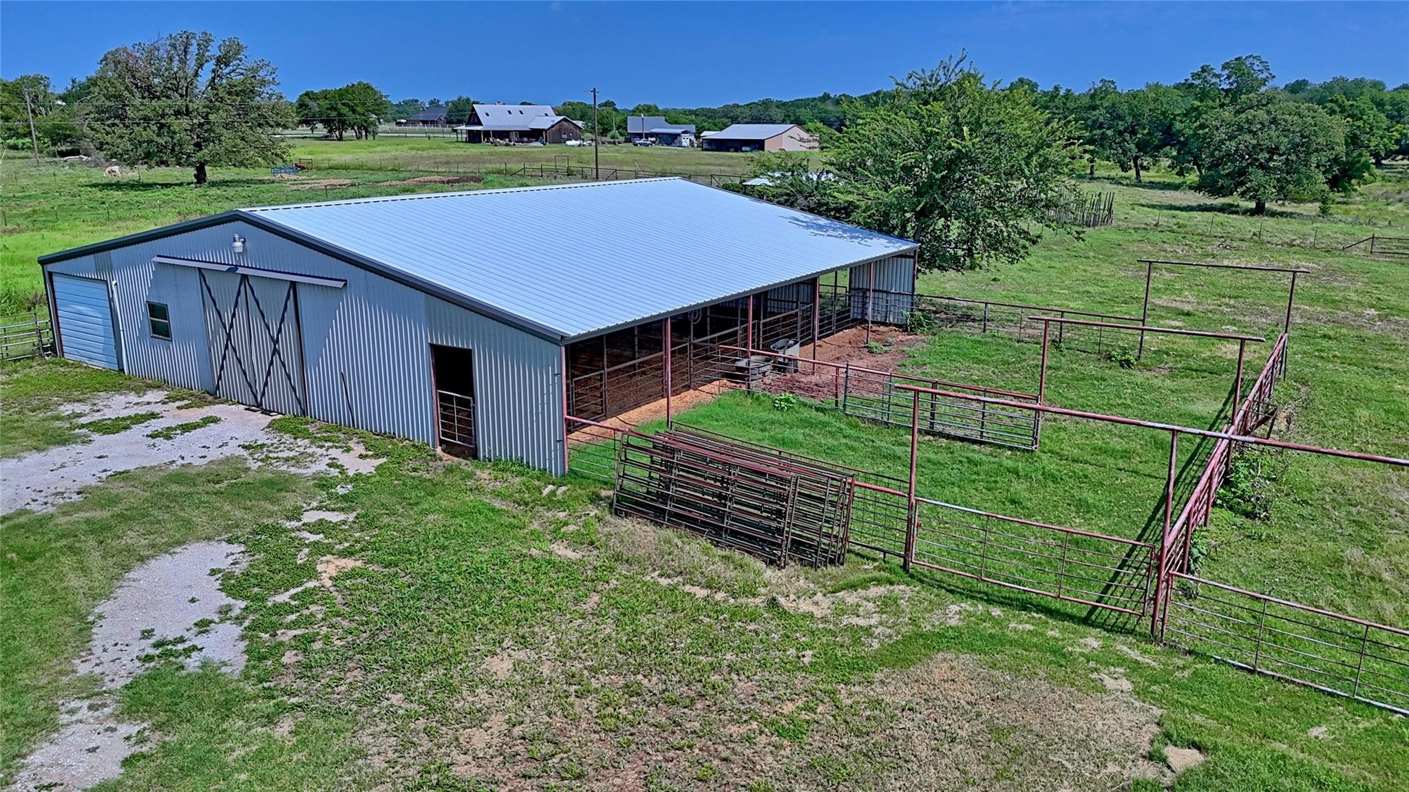 main property photo 21