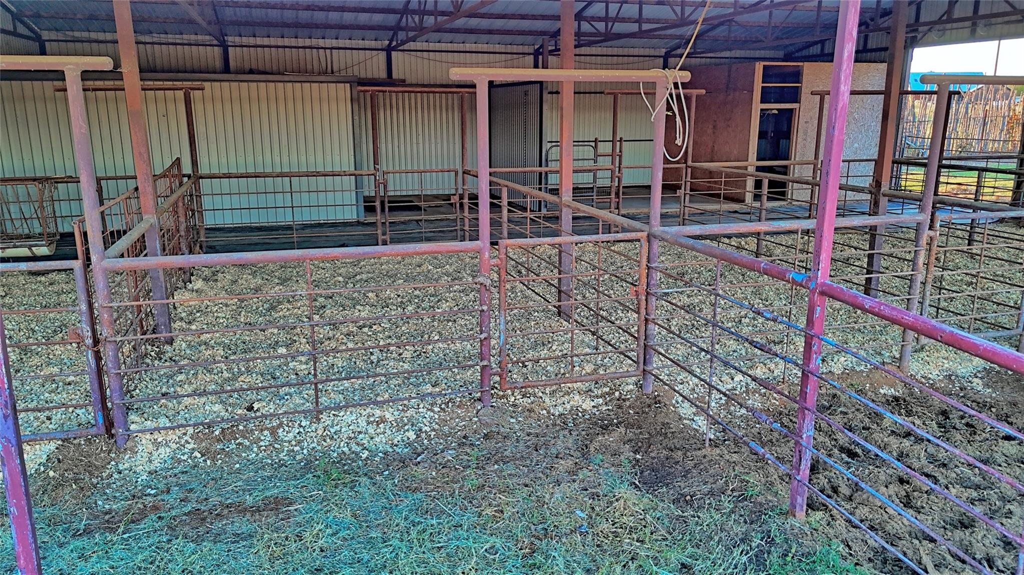main property photo 22