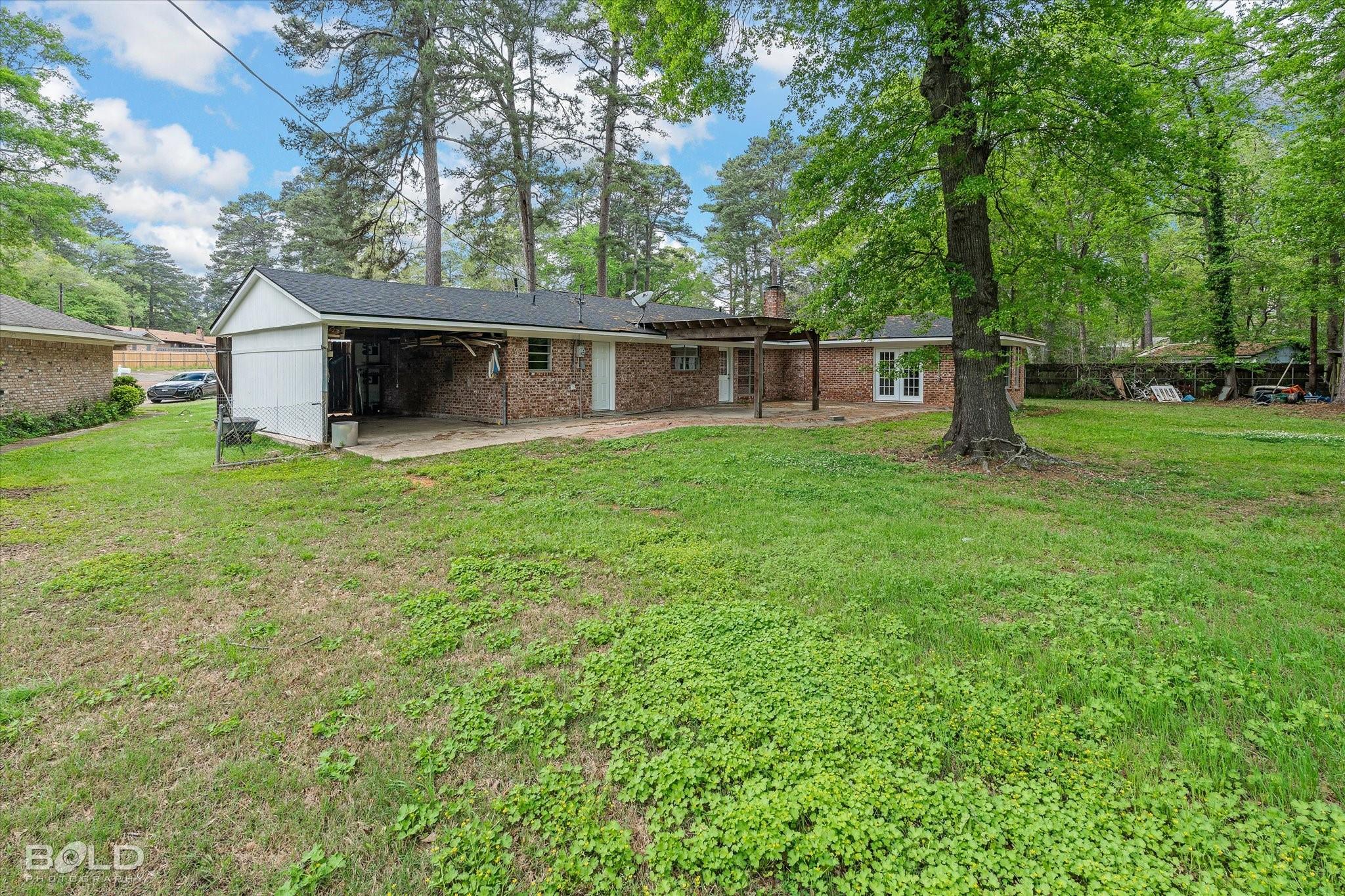main property photo 4