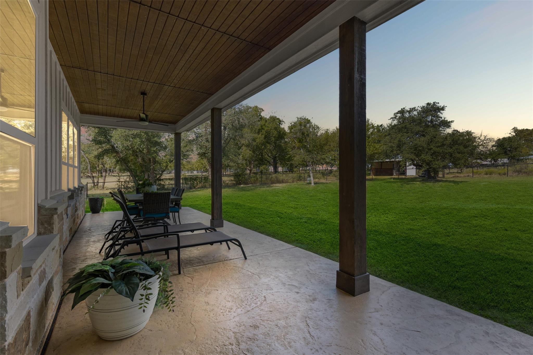 main property photo 31