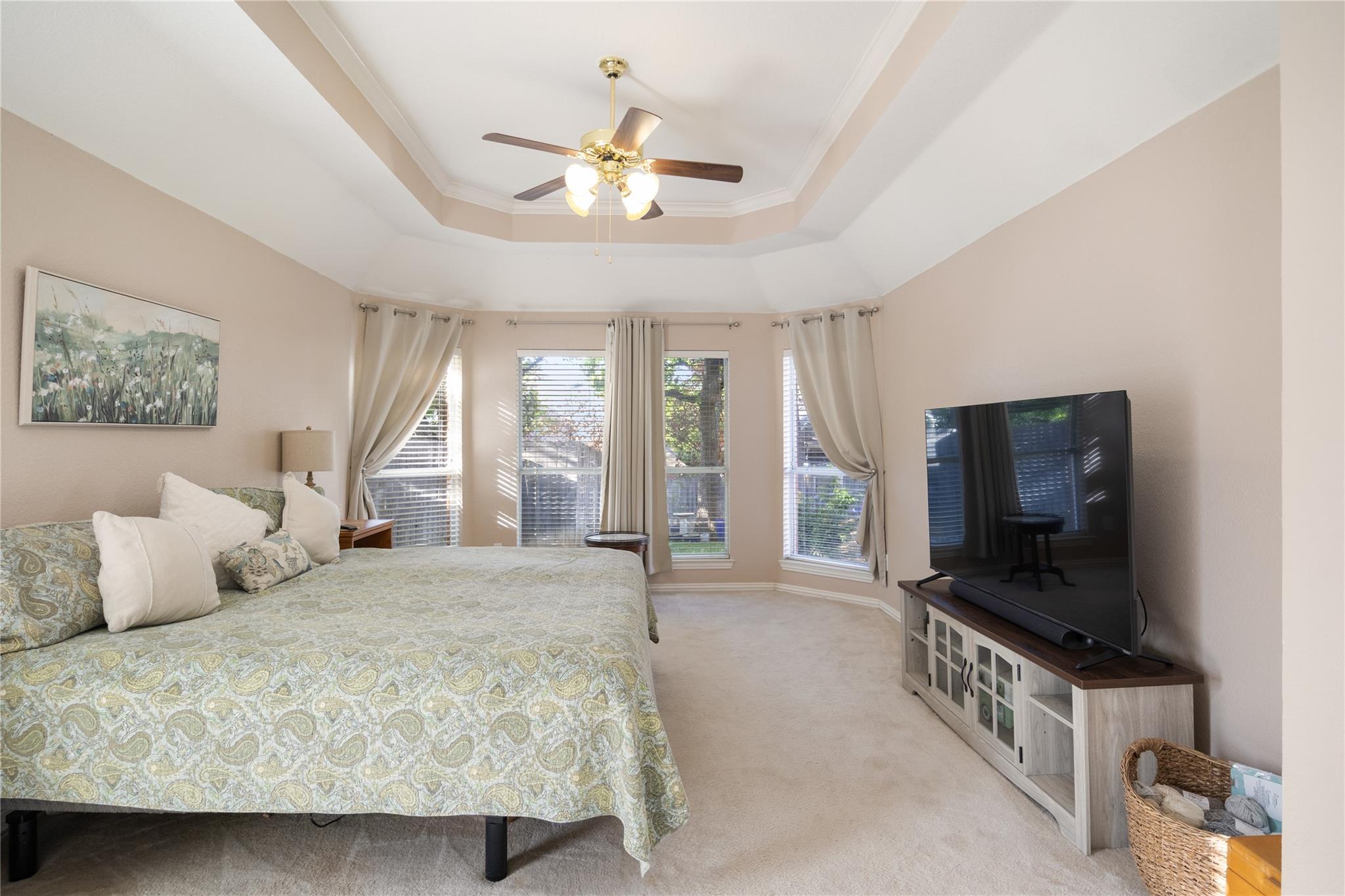 property viewer photo 3