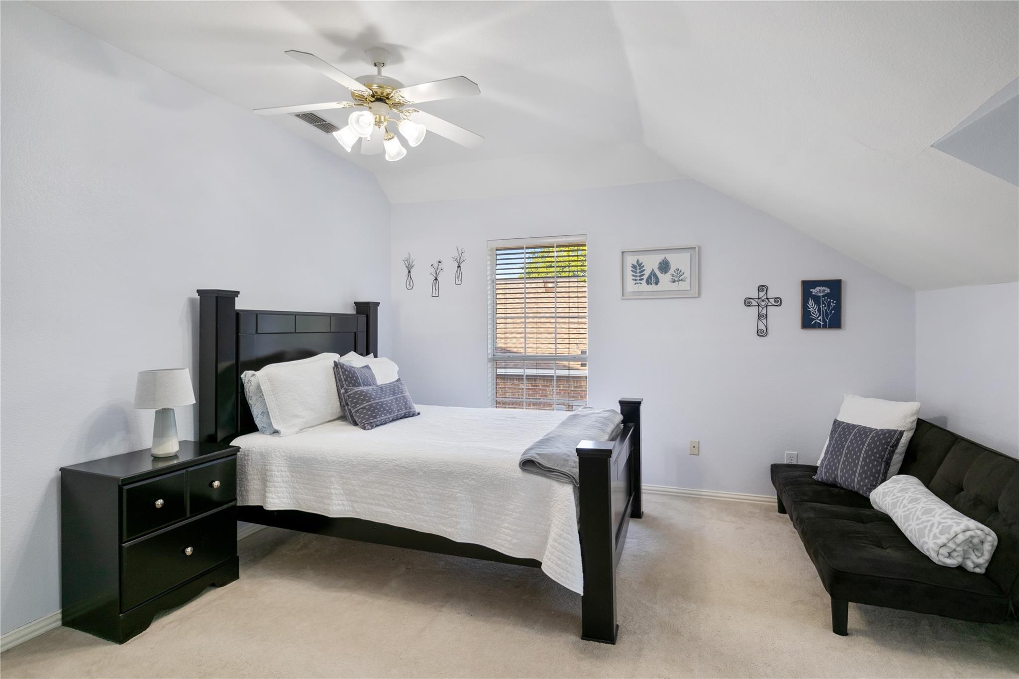 property viewer photo 7
