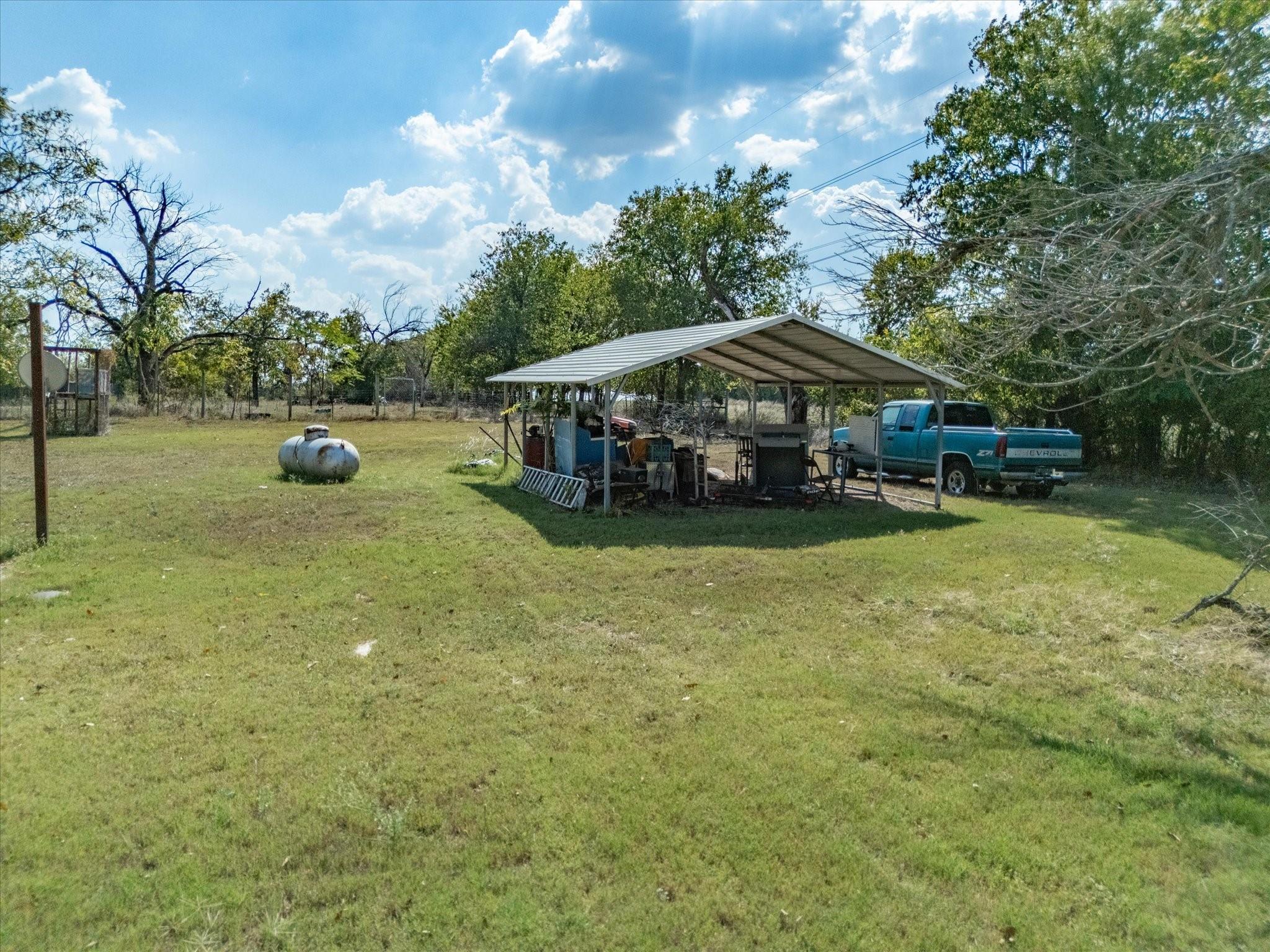 main property photo 23