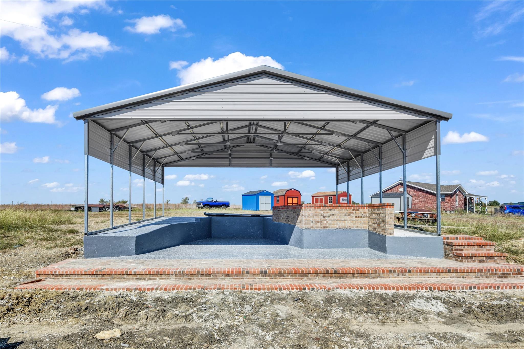 main property photo 15