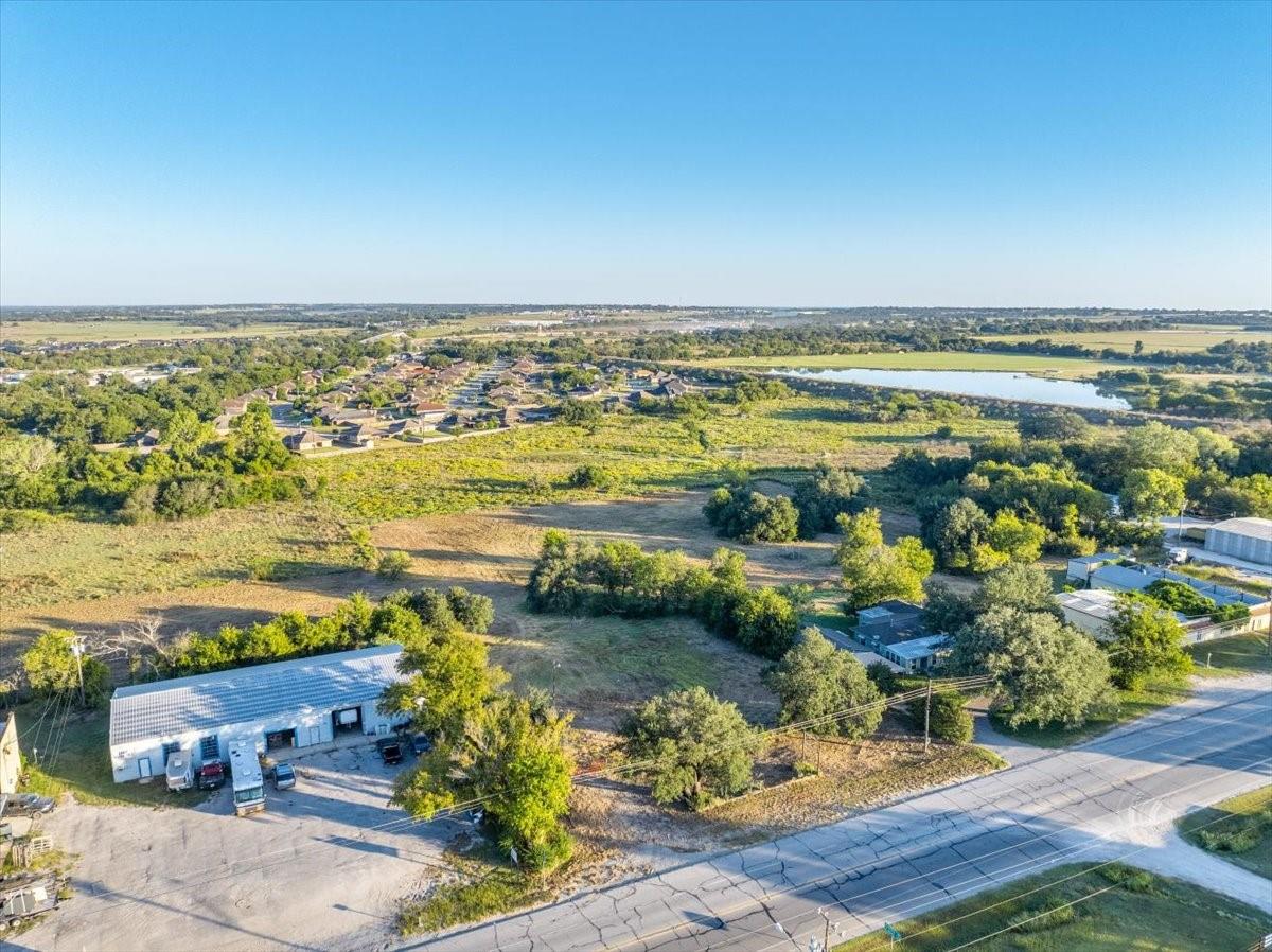 main property photo 13