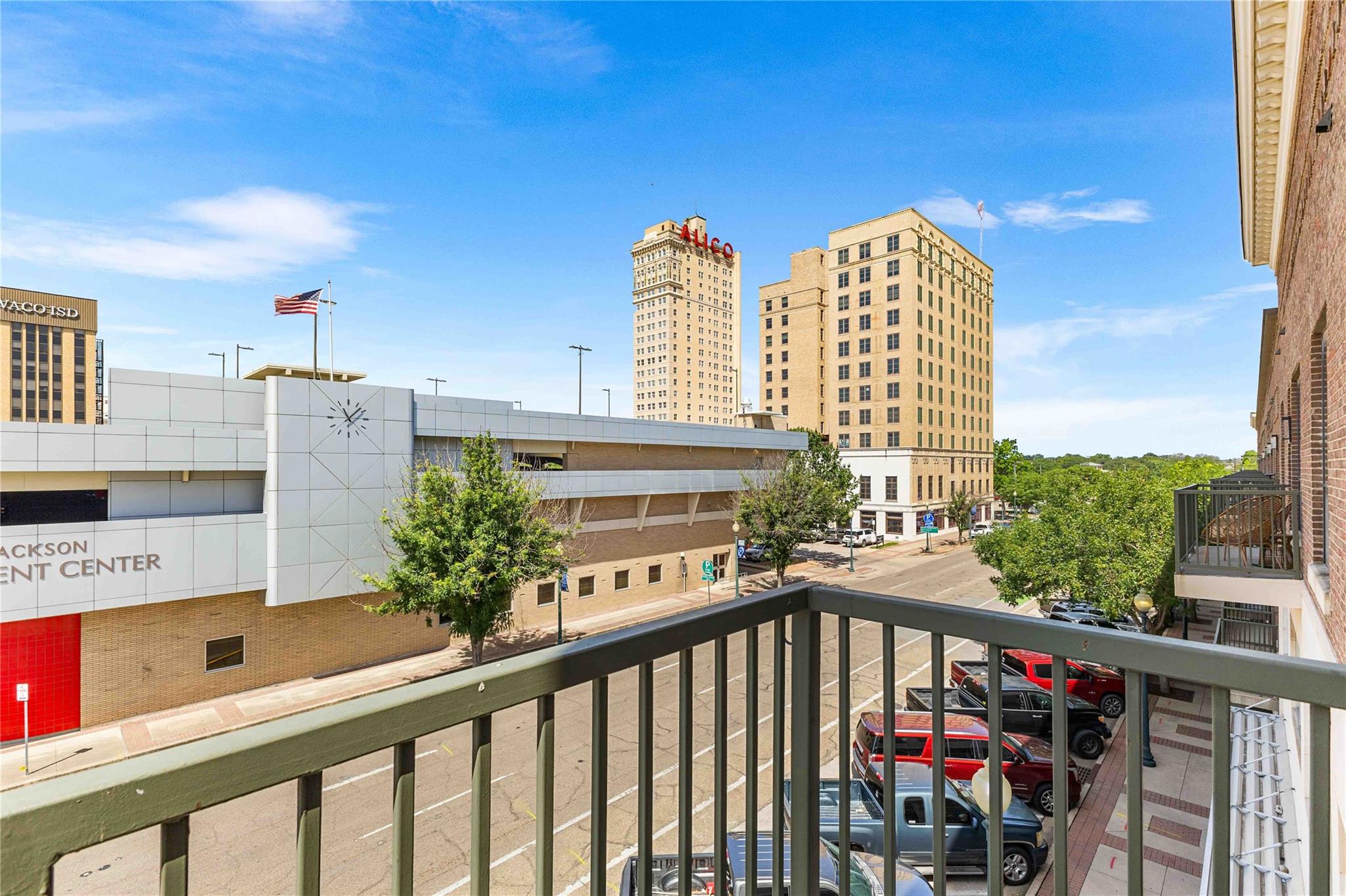 main property photo 36