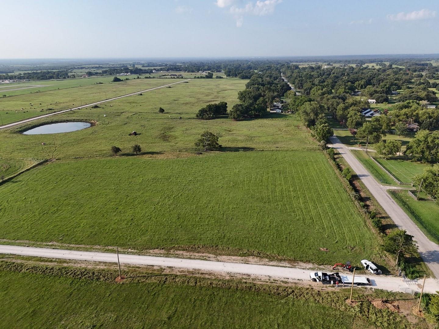 main property photo 8