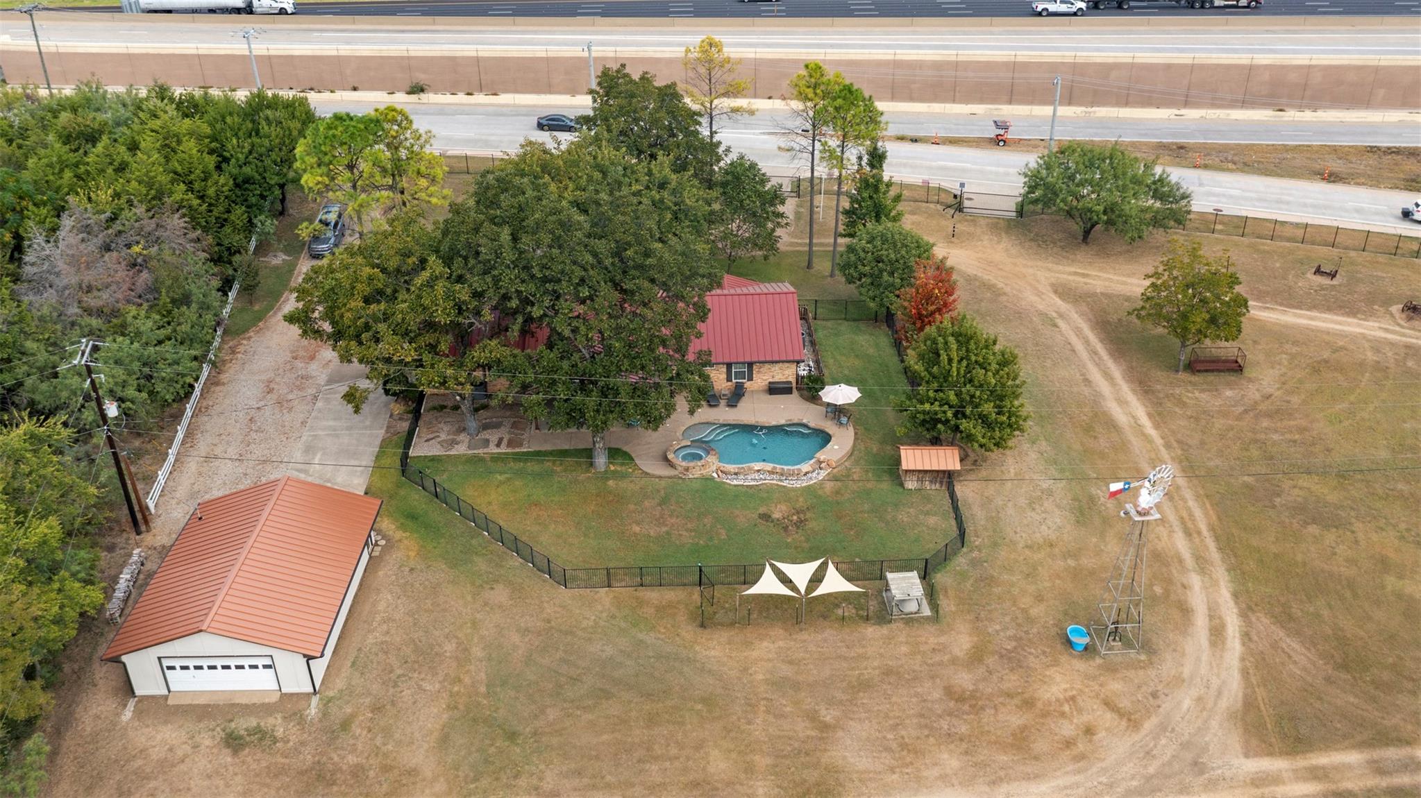 main property photo 38