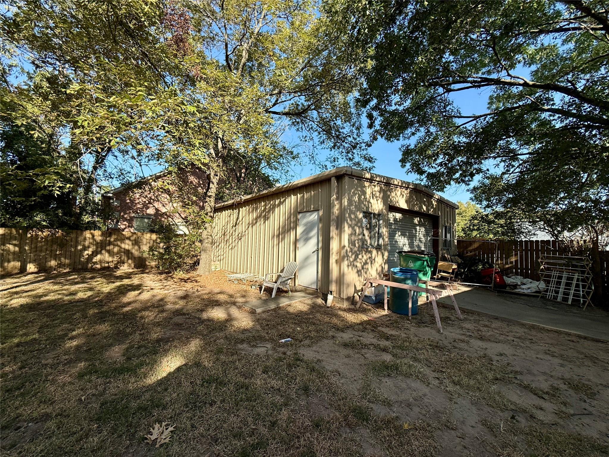 main property photo 7