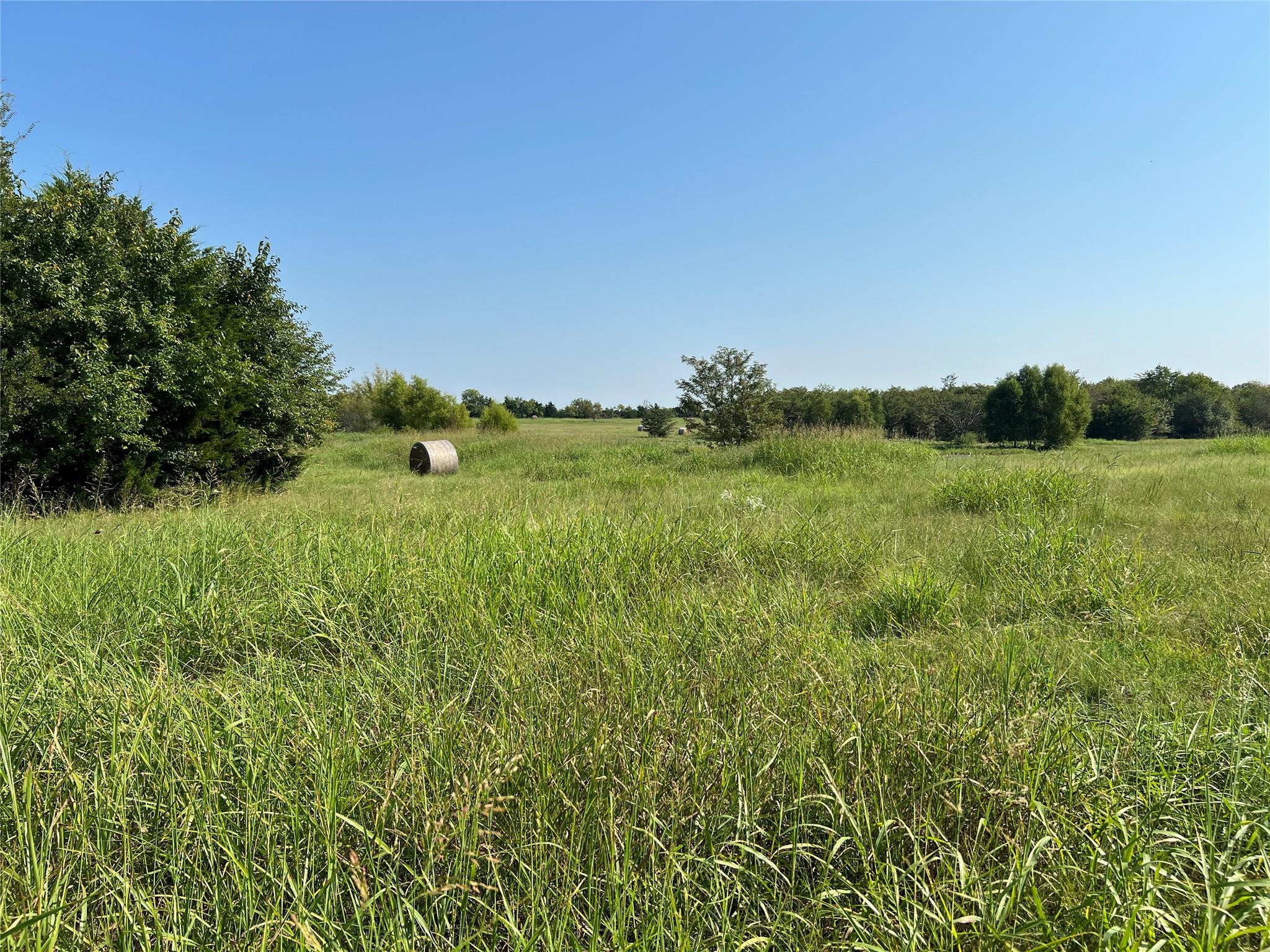 main property photo 13