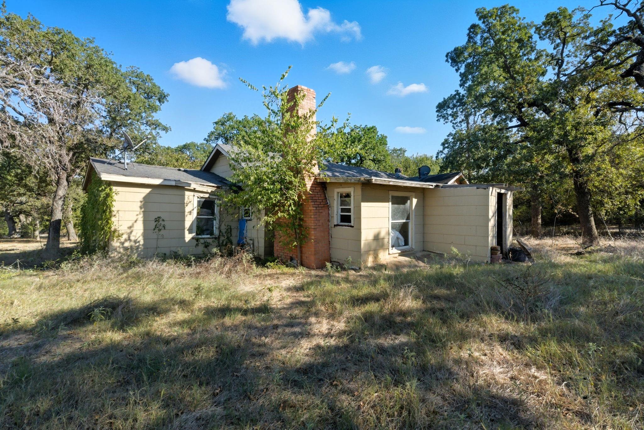 main property photo 5