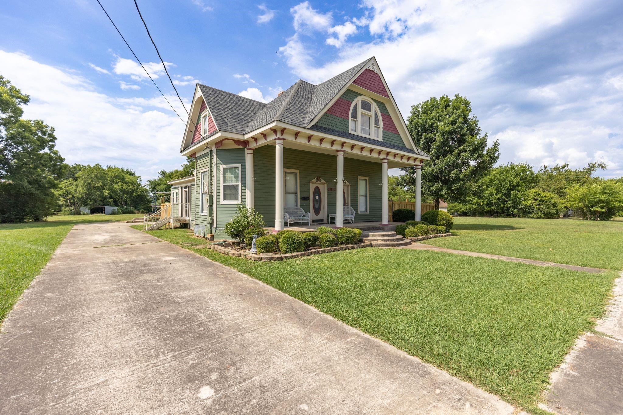 main property photo 1
