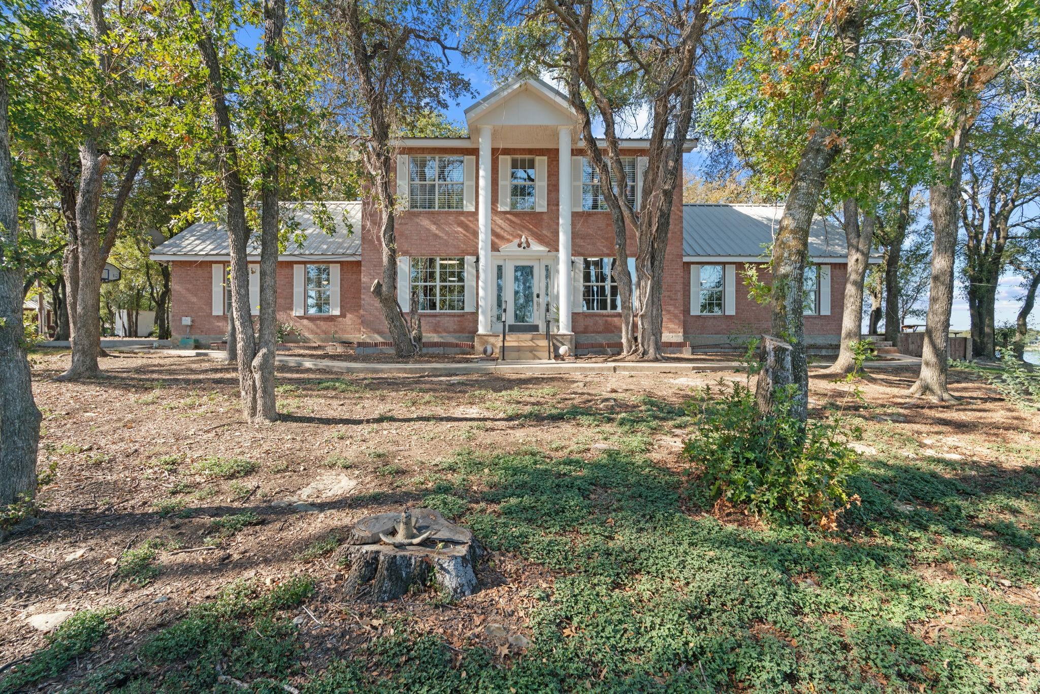 main property photo 23