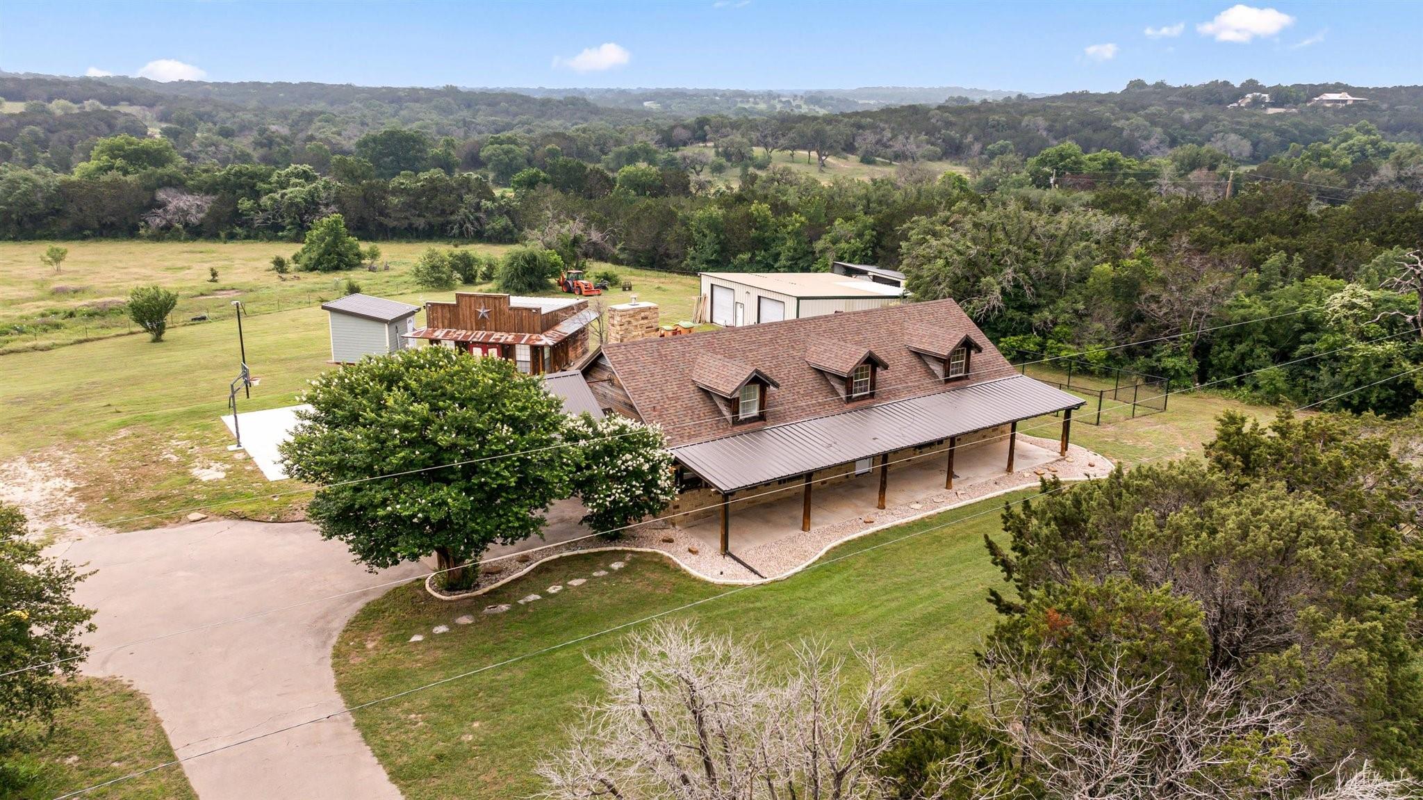 main property photo 13