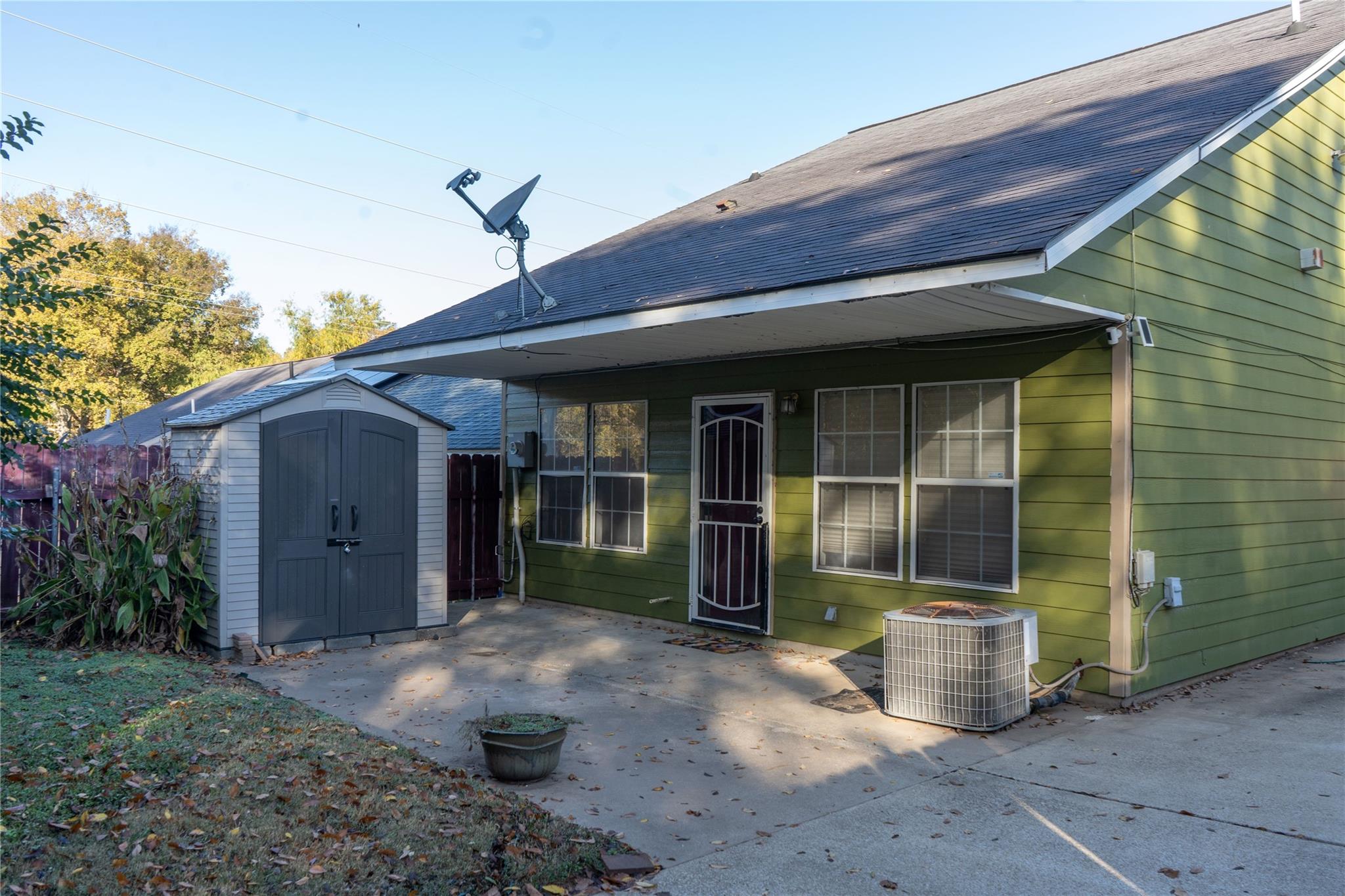 main property photo 19