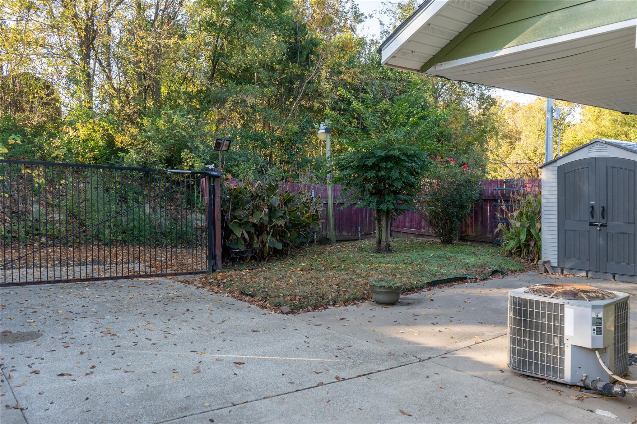 main property photo 22