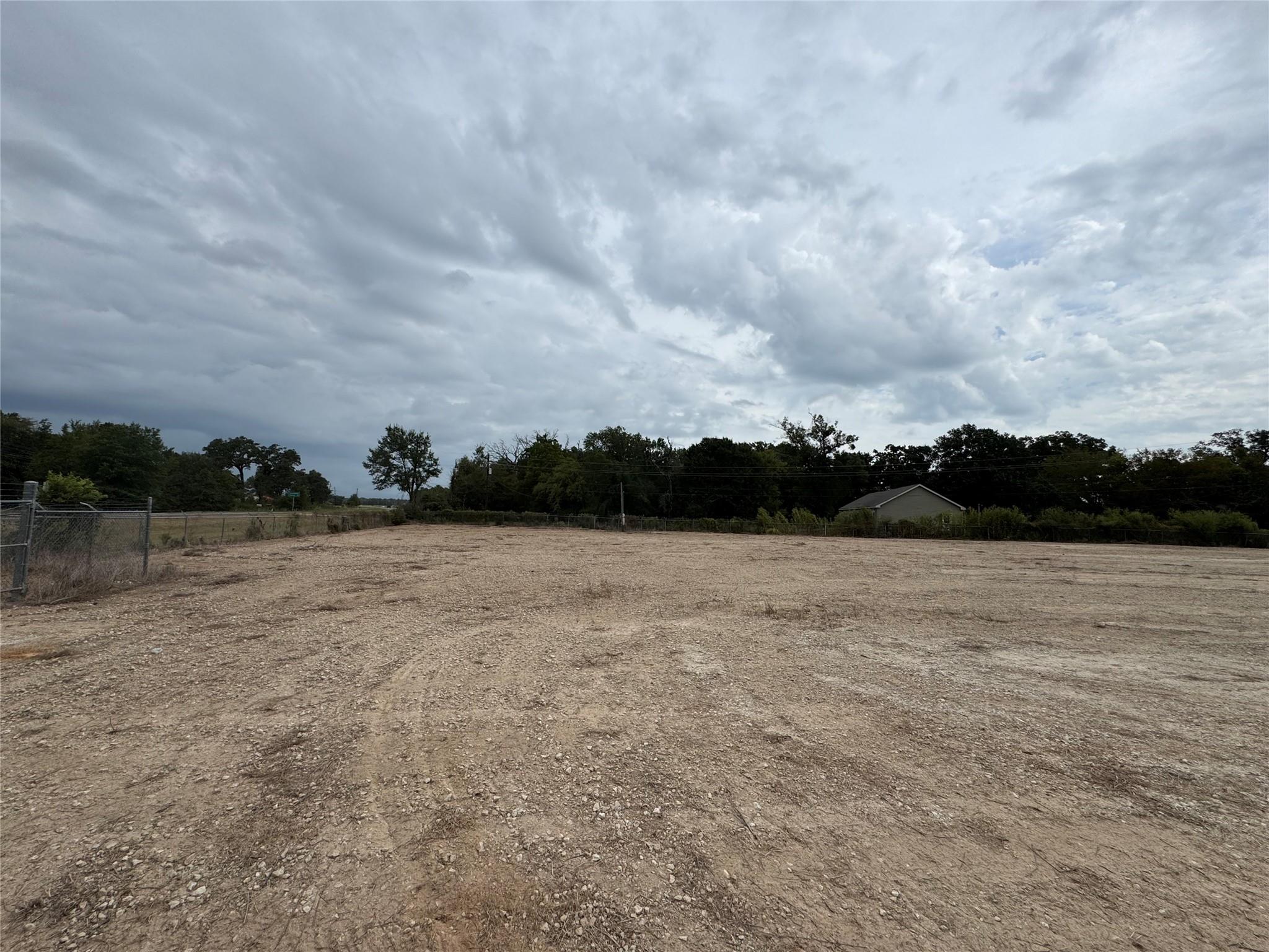 main property photo 10