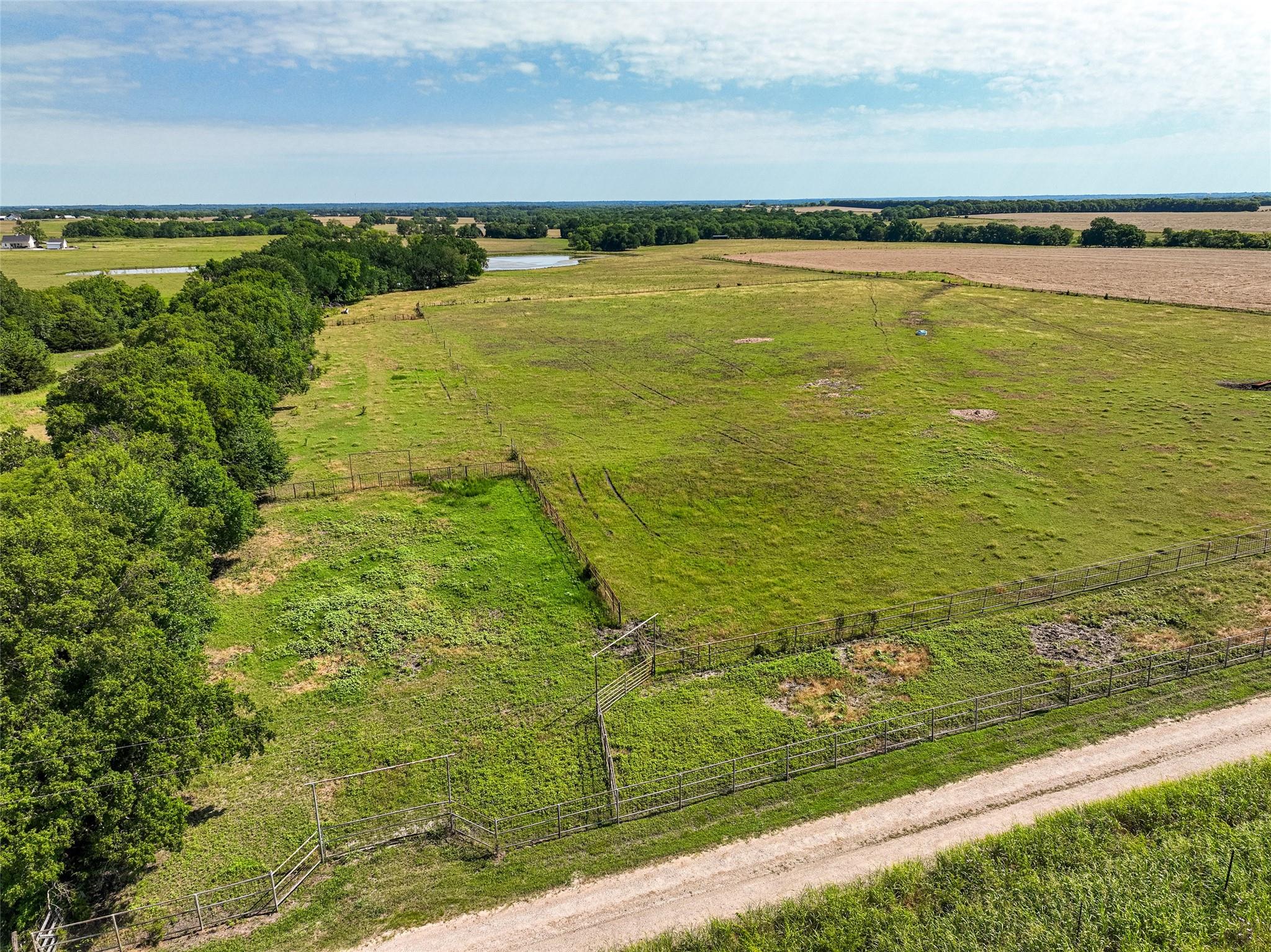 main property photo 25