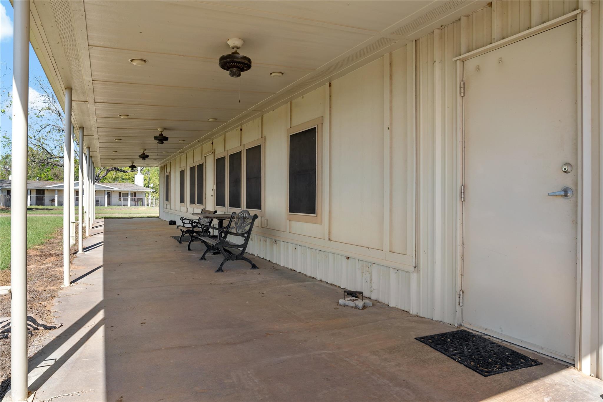 main property photo 39