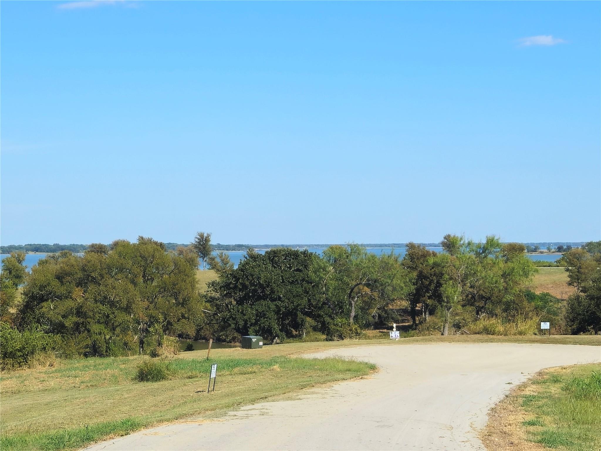main property photo 14