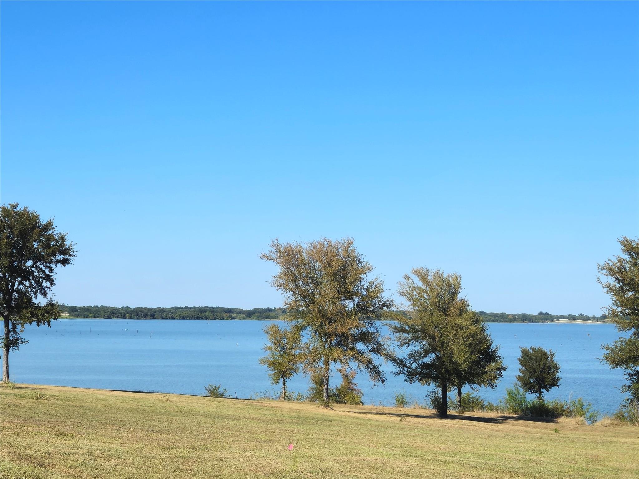 main property photo 25
