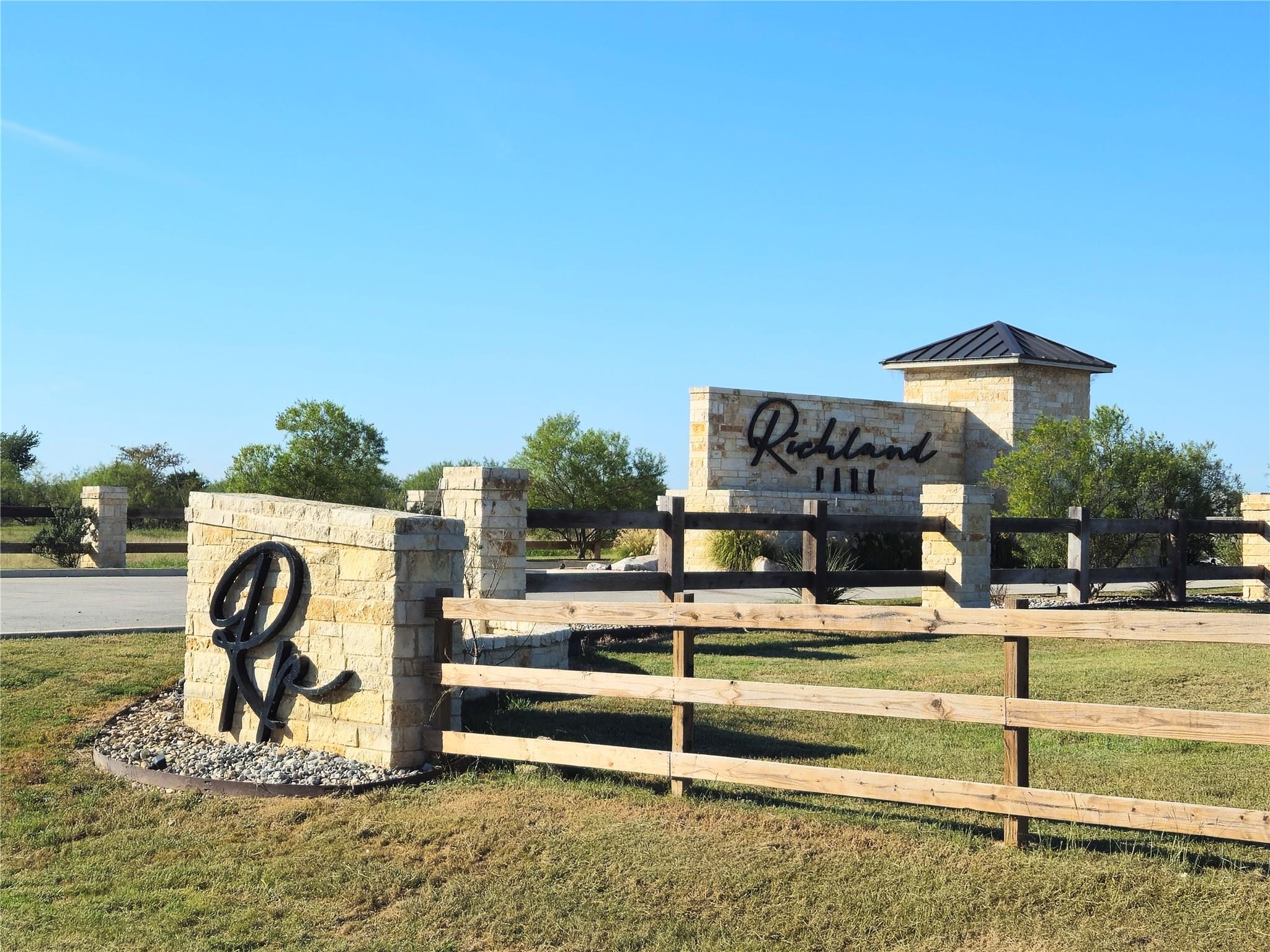 main property photo 30
