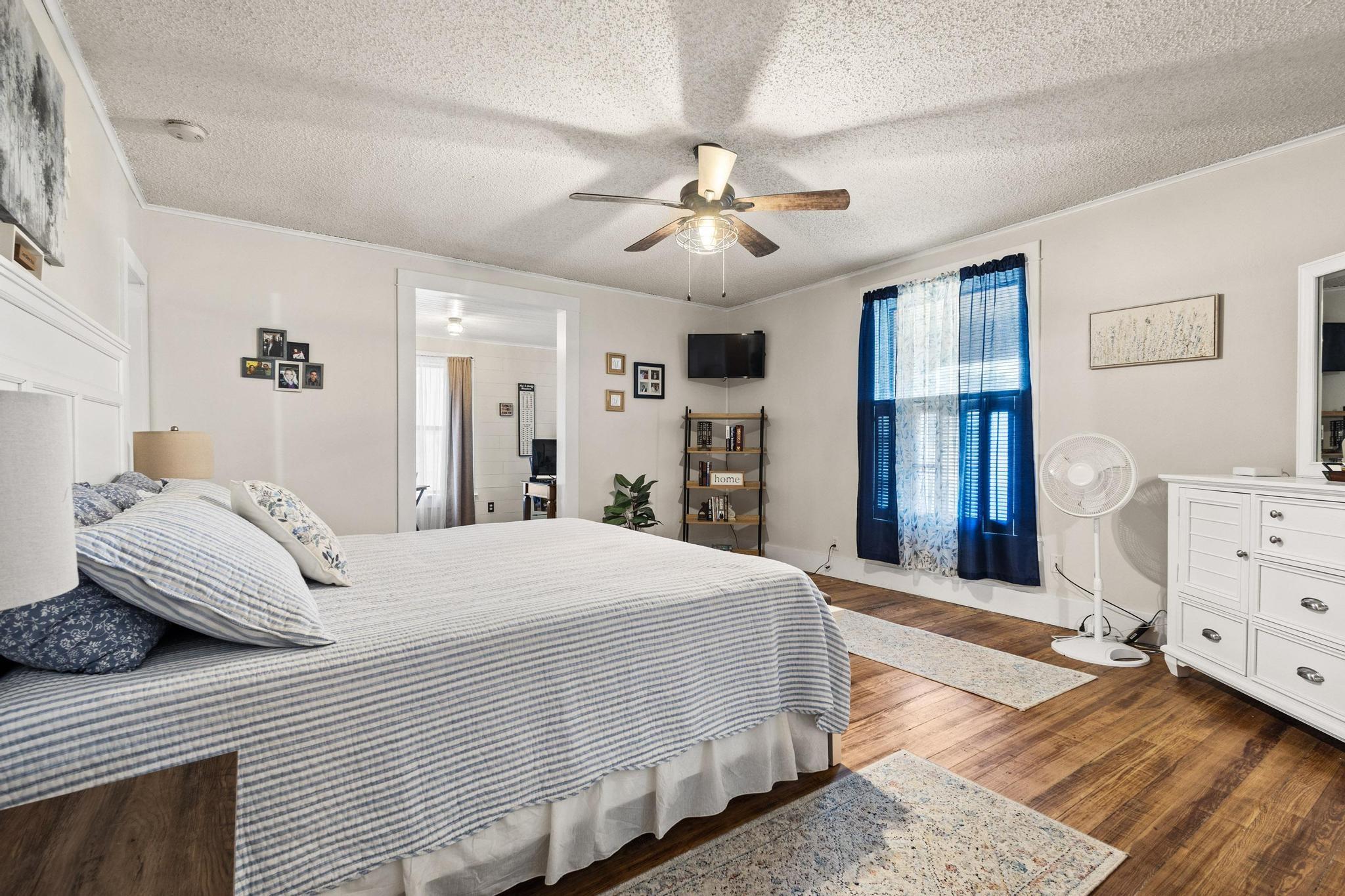main property photo 21