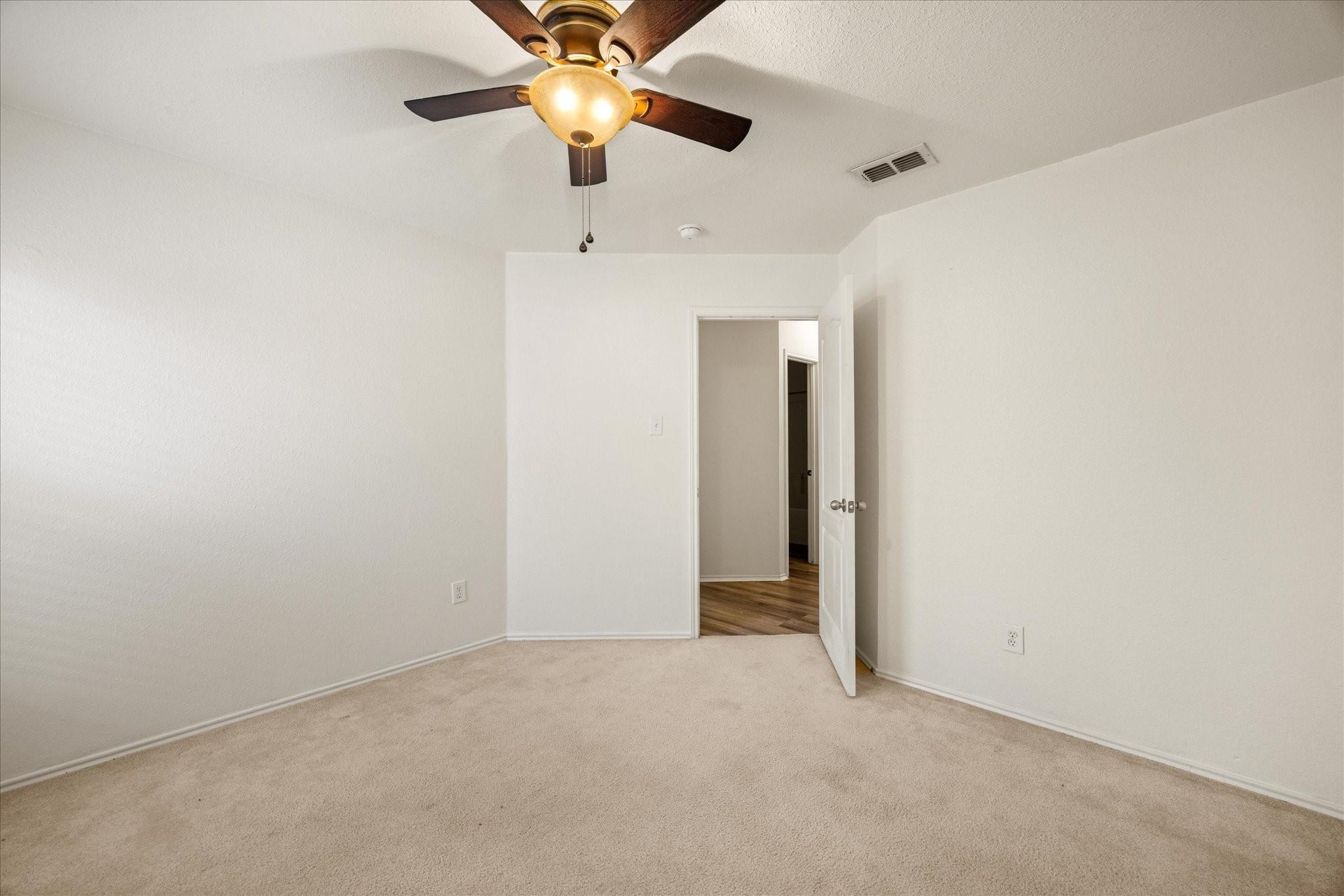property viewer photo 23