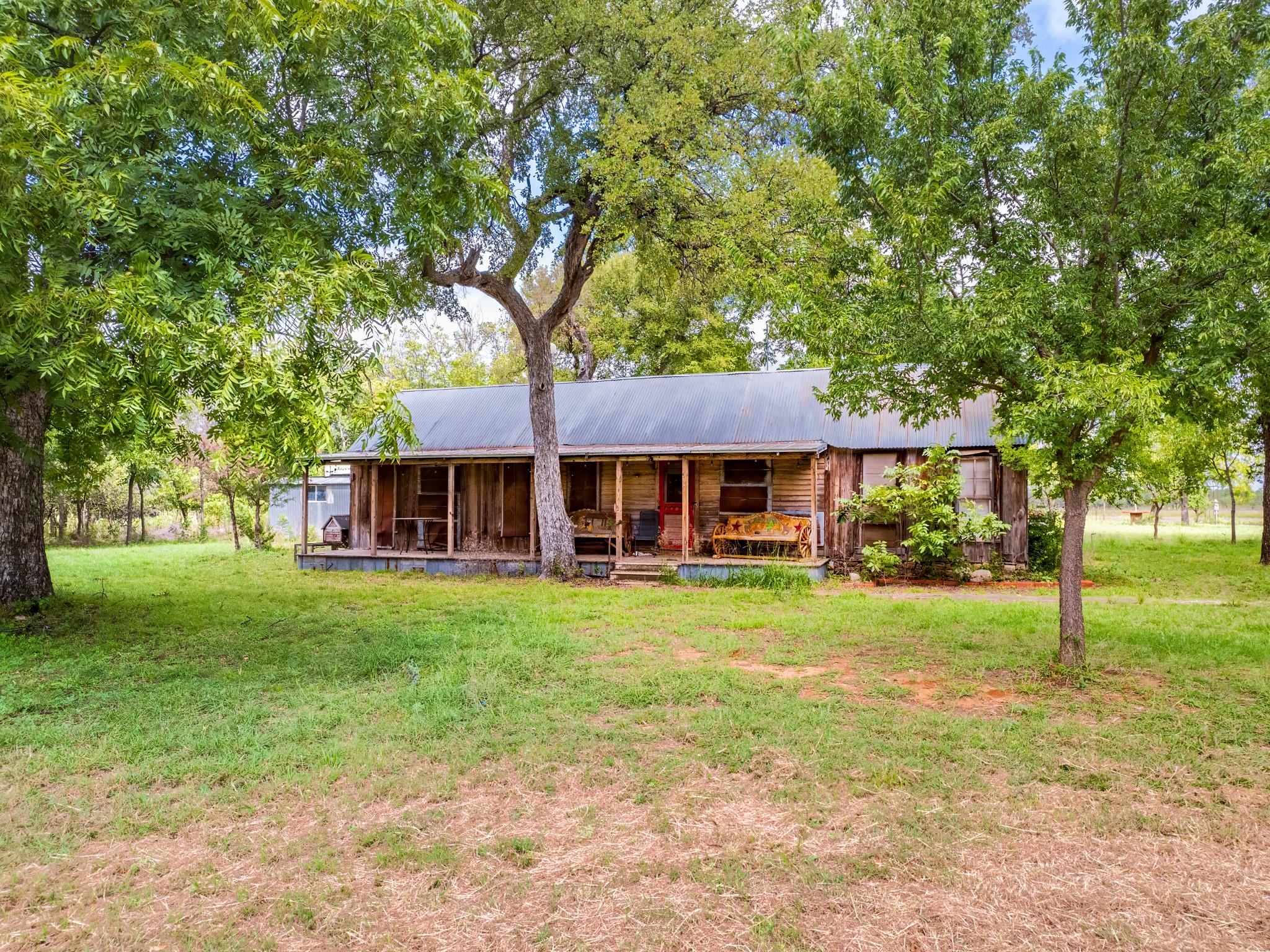 main property photo 31