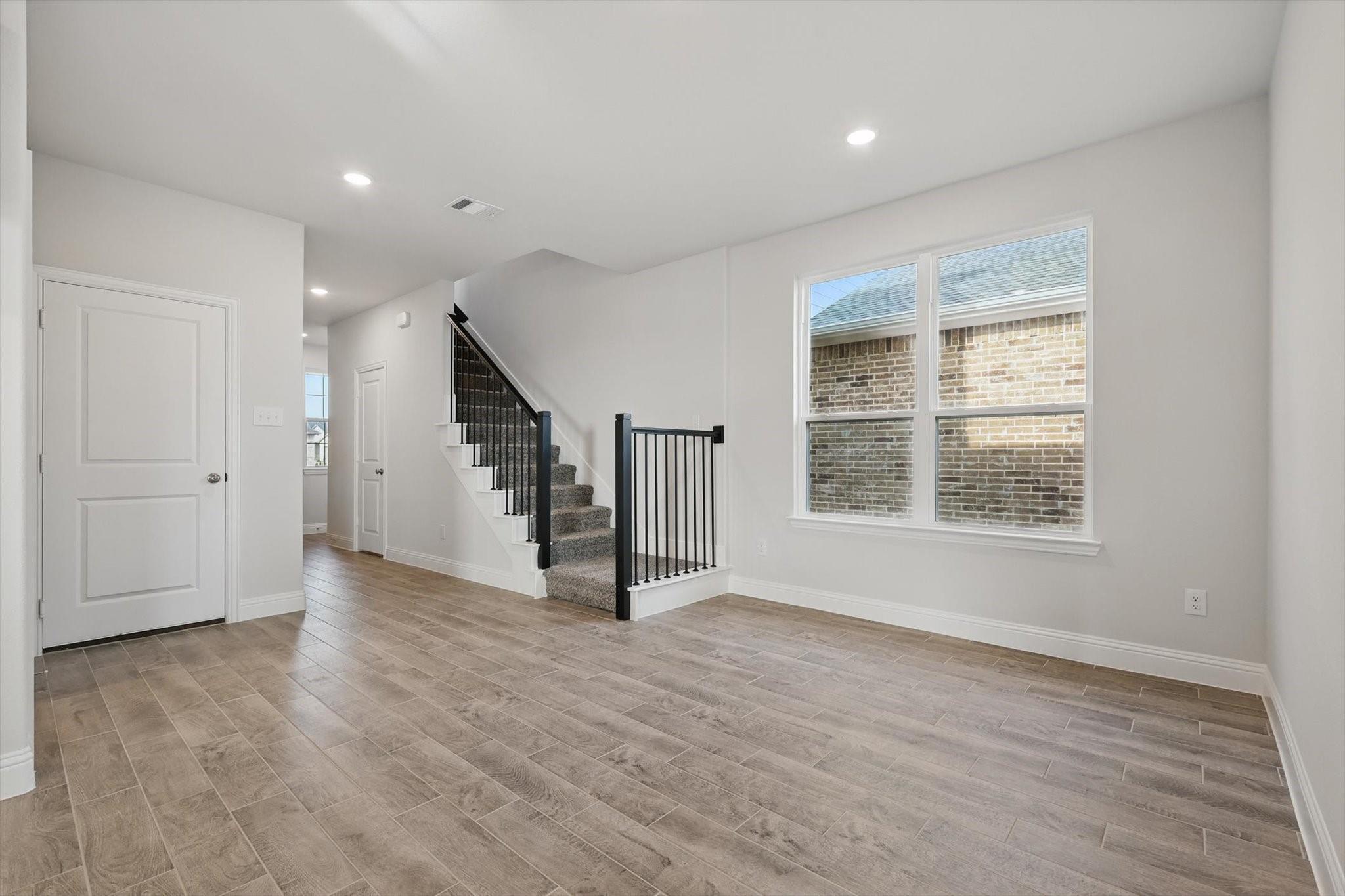 property viewer photo 6