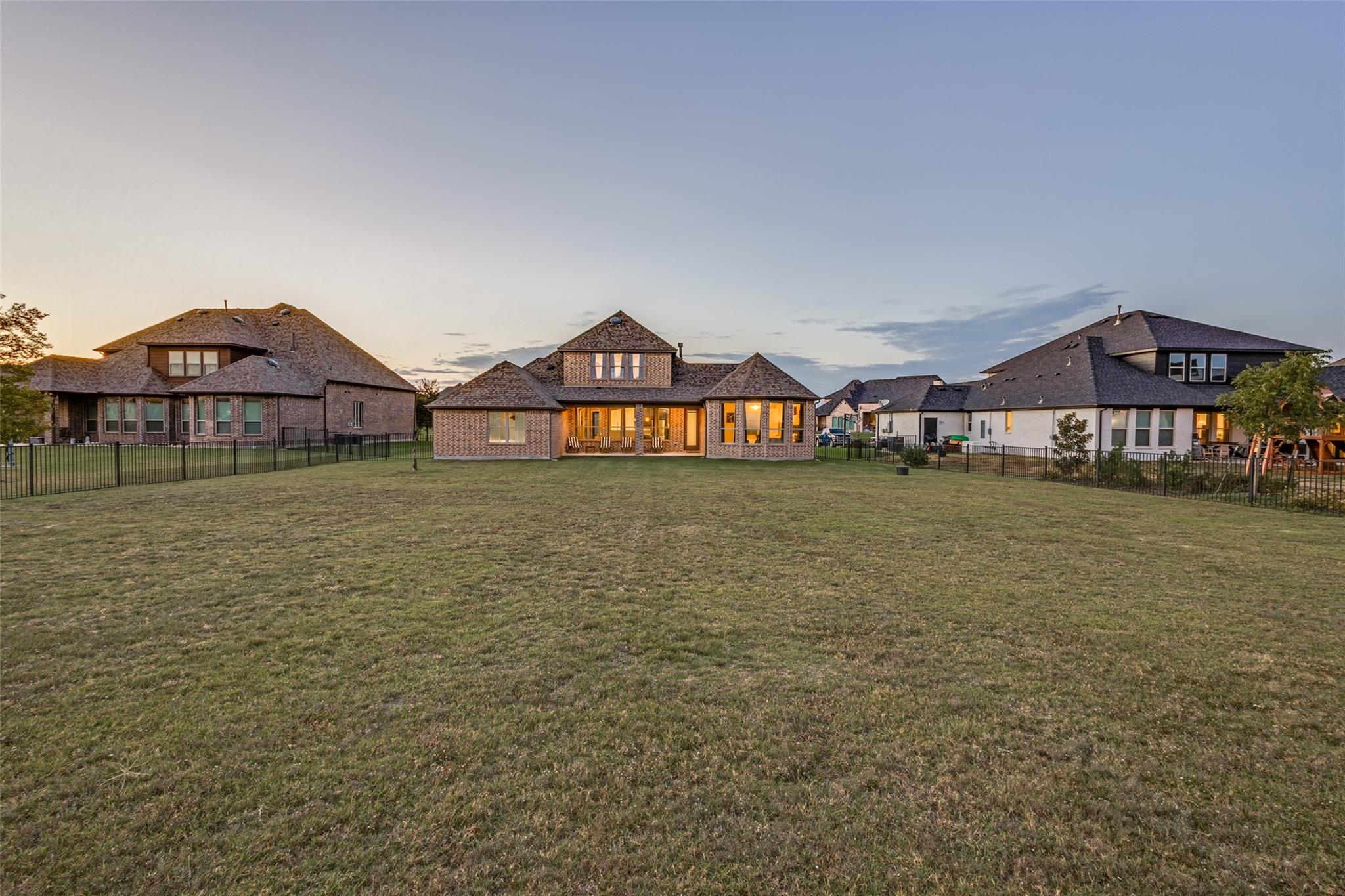 main property photo 34
