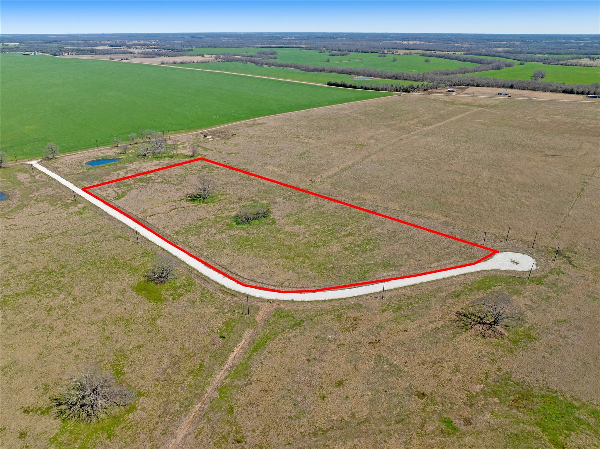 main property photo 8